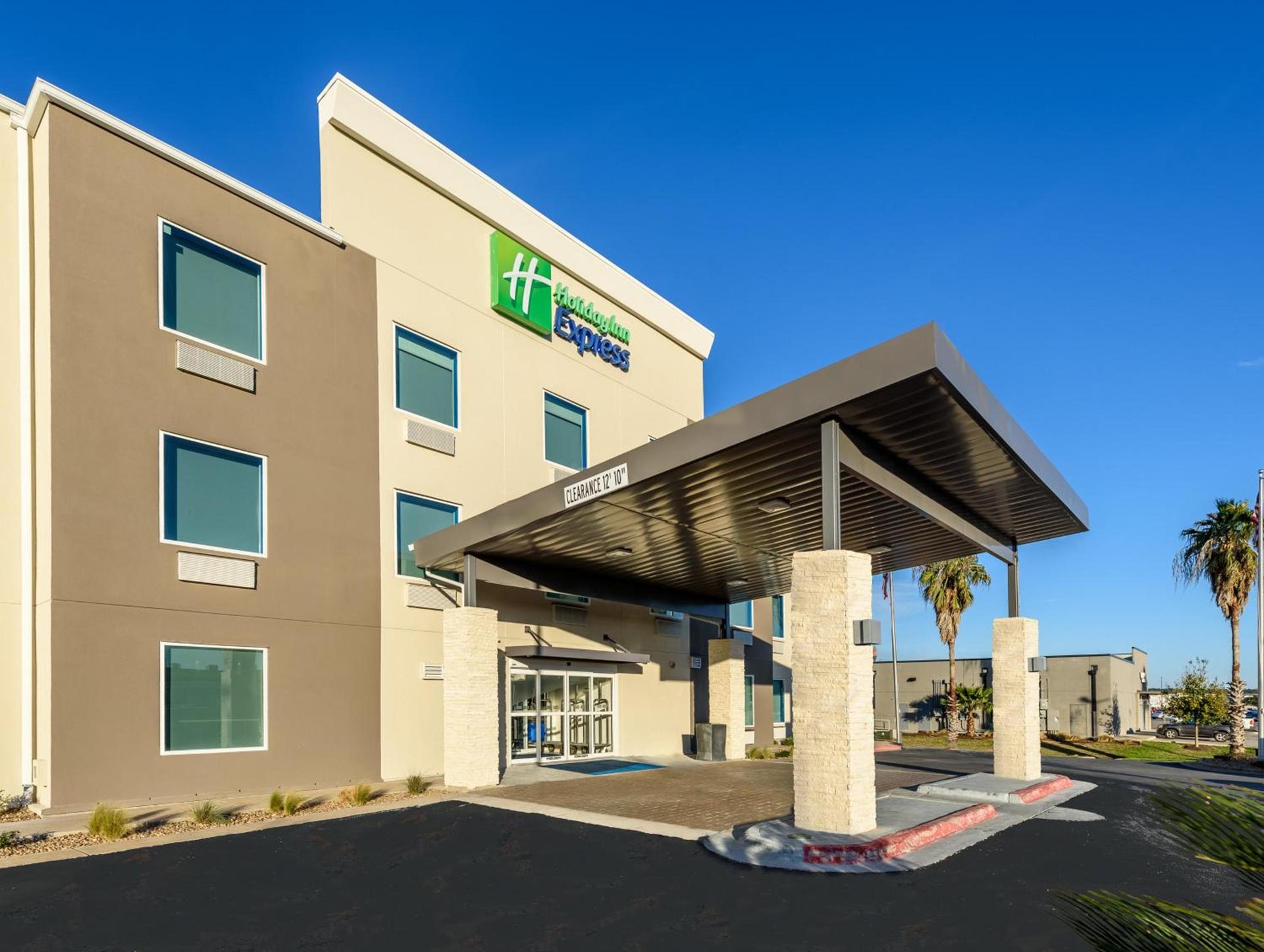 Holiday Inn Express Hotel and Suites Bastrop by IHG — hotel in Bastrop