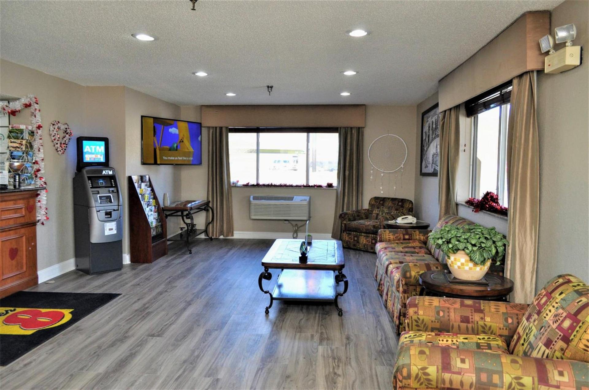 Super 8 by Wyndham Clearfield photo 17
