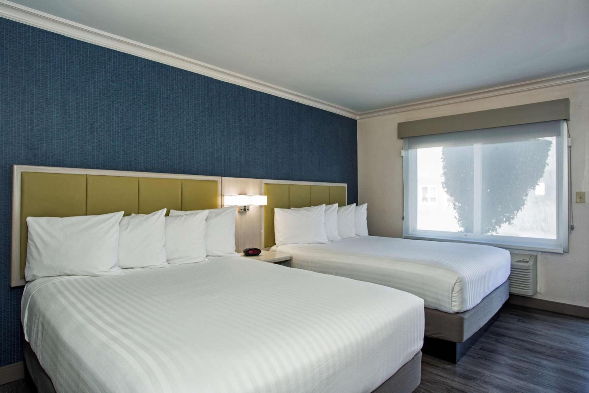 SureStay Hotel by Best Western Santa Monica photo 36