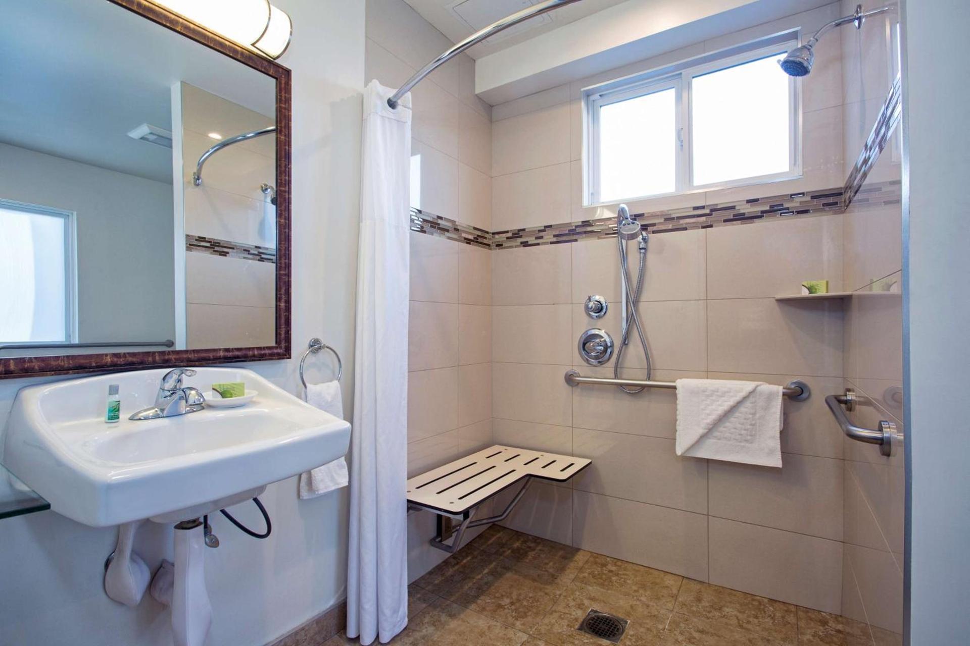 SureStay Hotel by Best Western Santa Monica photo 64