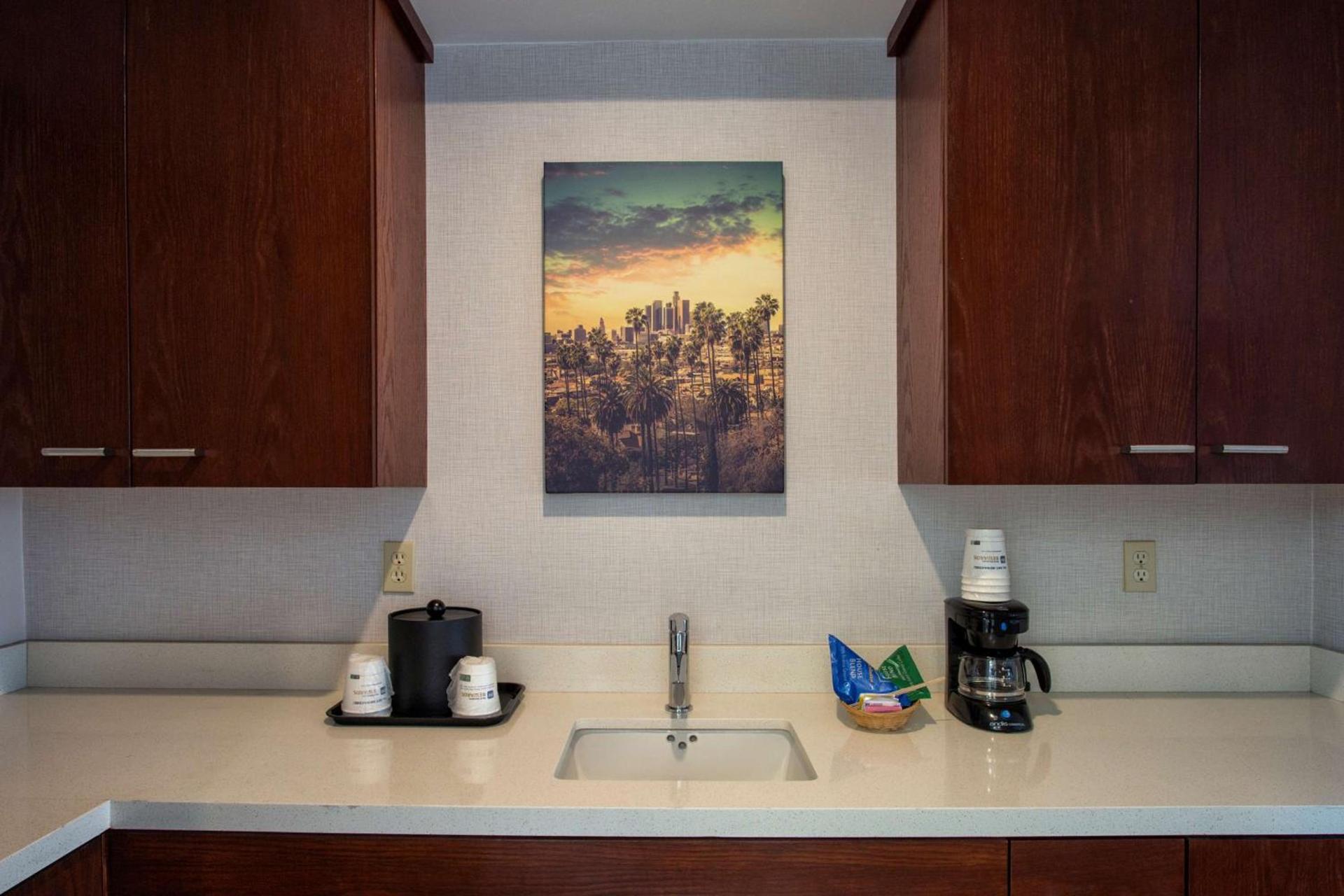 SureStay Hotel by Best Western Santa Monica photo 59