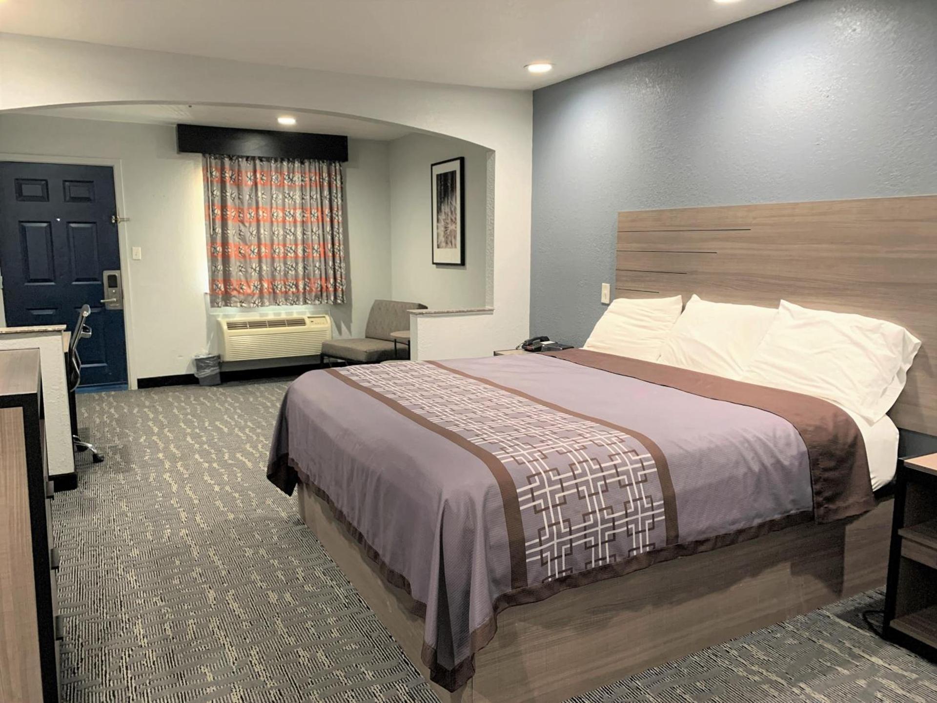 Sunrise Inn & Suites photo 22
