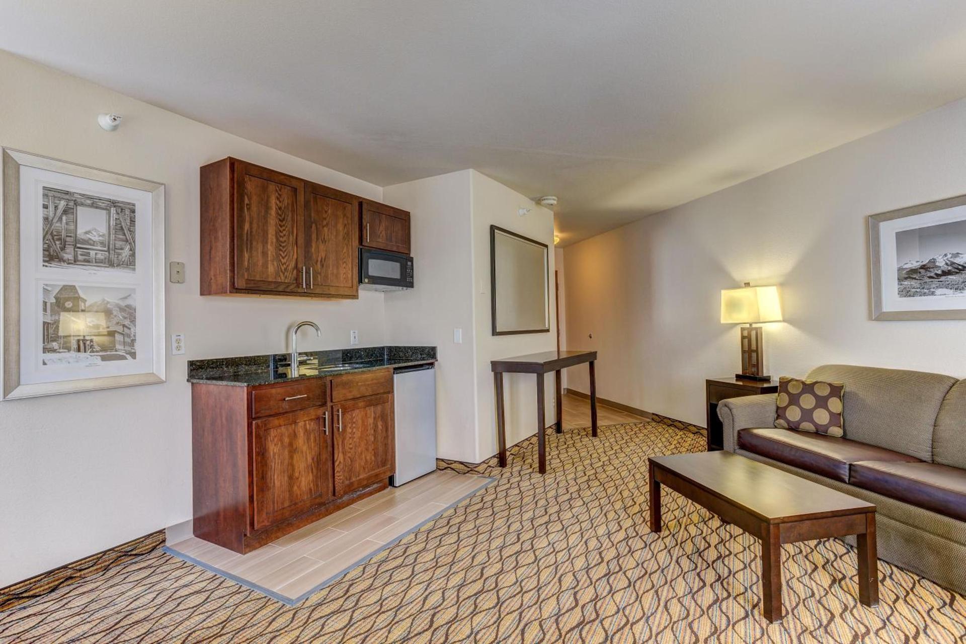 Holiday Inn Express Hotel & Suites Montrose - Black Canyon Area by IHG photo 2