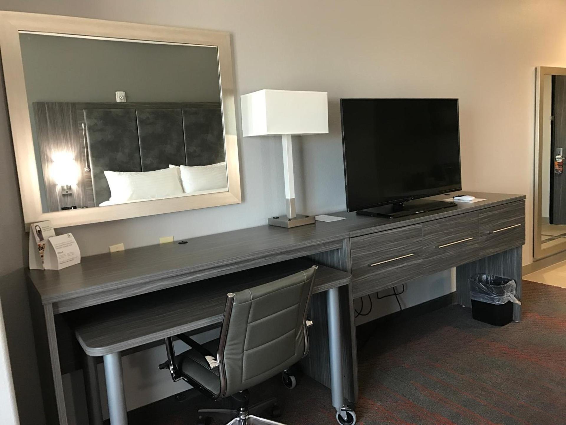 Holiday Inn Abilene - North College Area by IHG photo 47