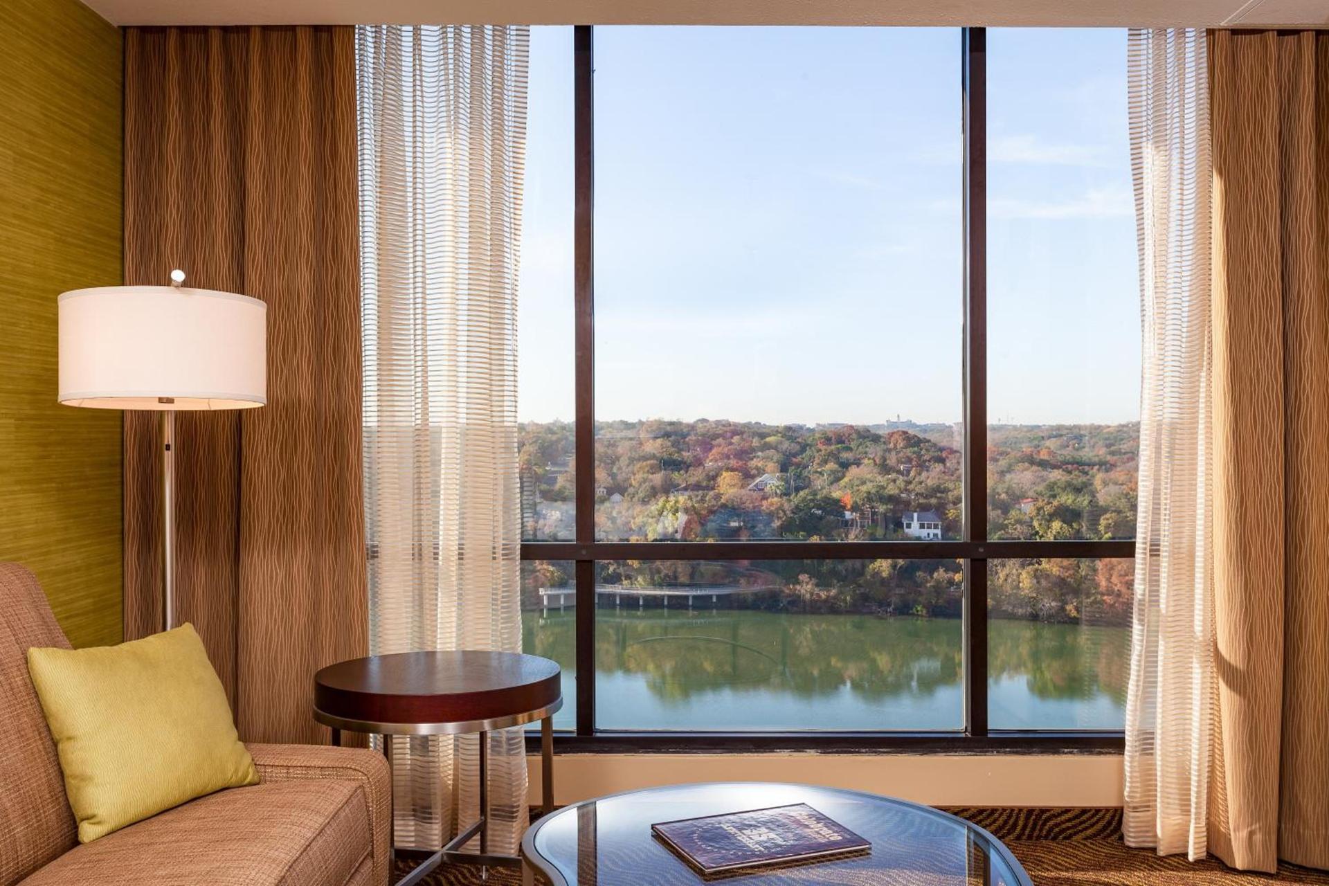 Holiday Inn Austin -Town Lake by IHG photo 27