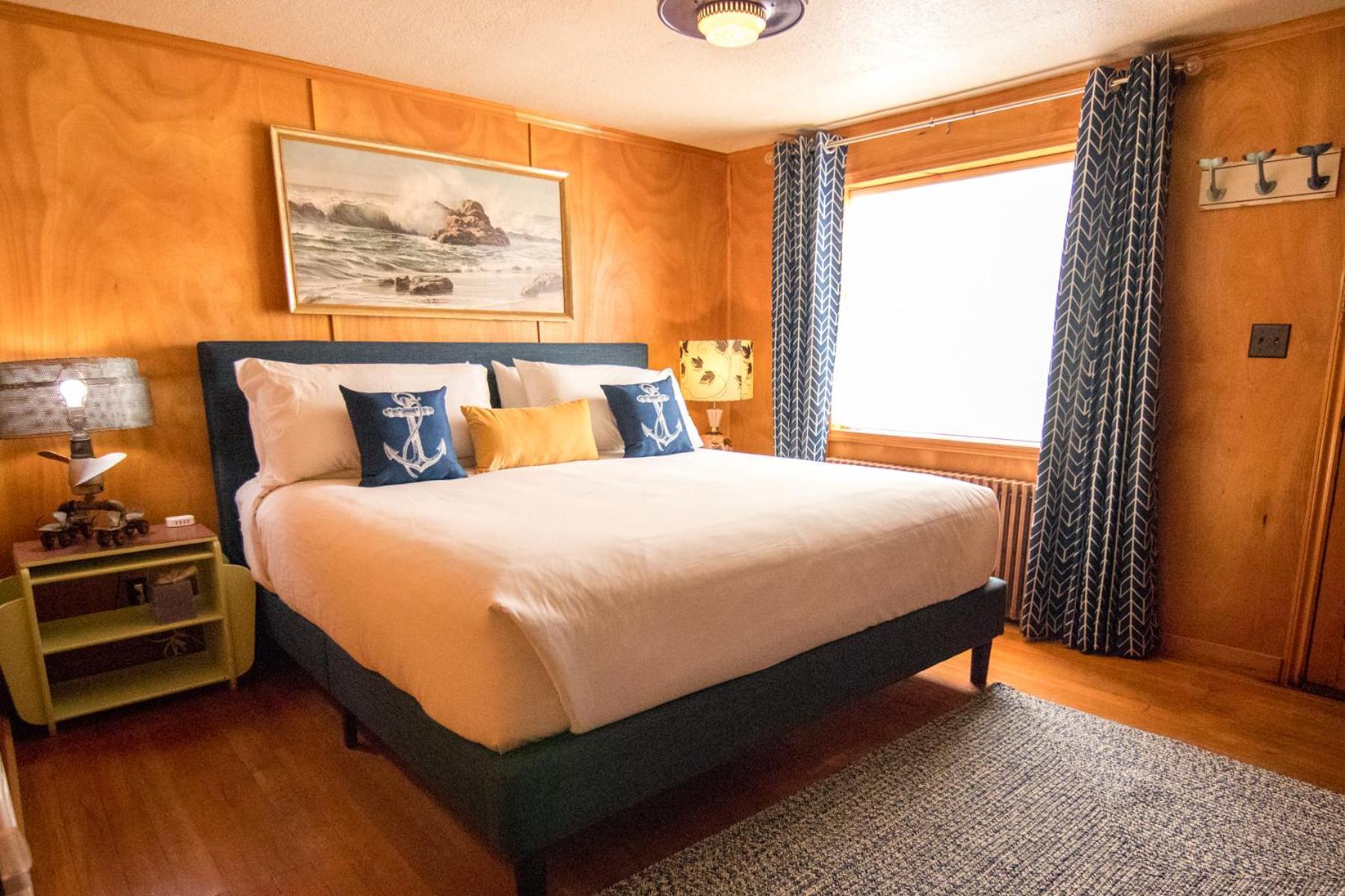 Anchor Inn Resort photo 28