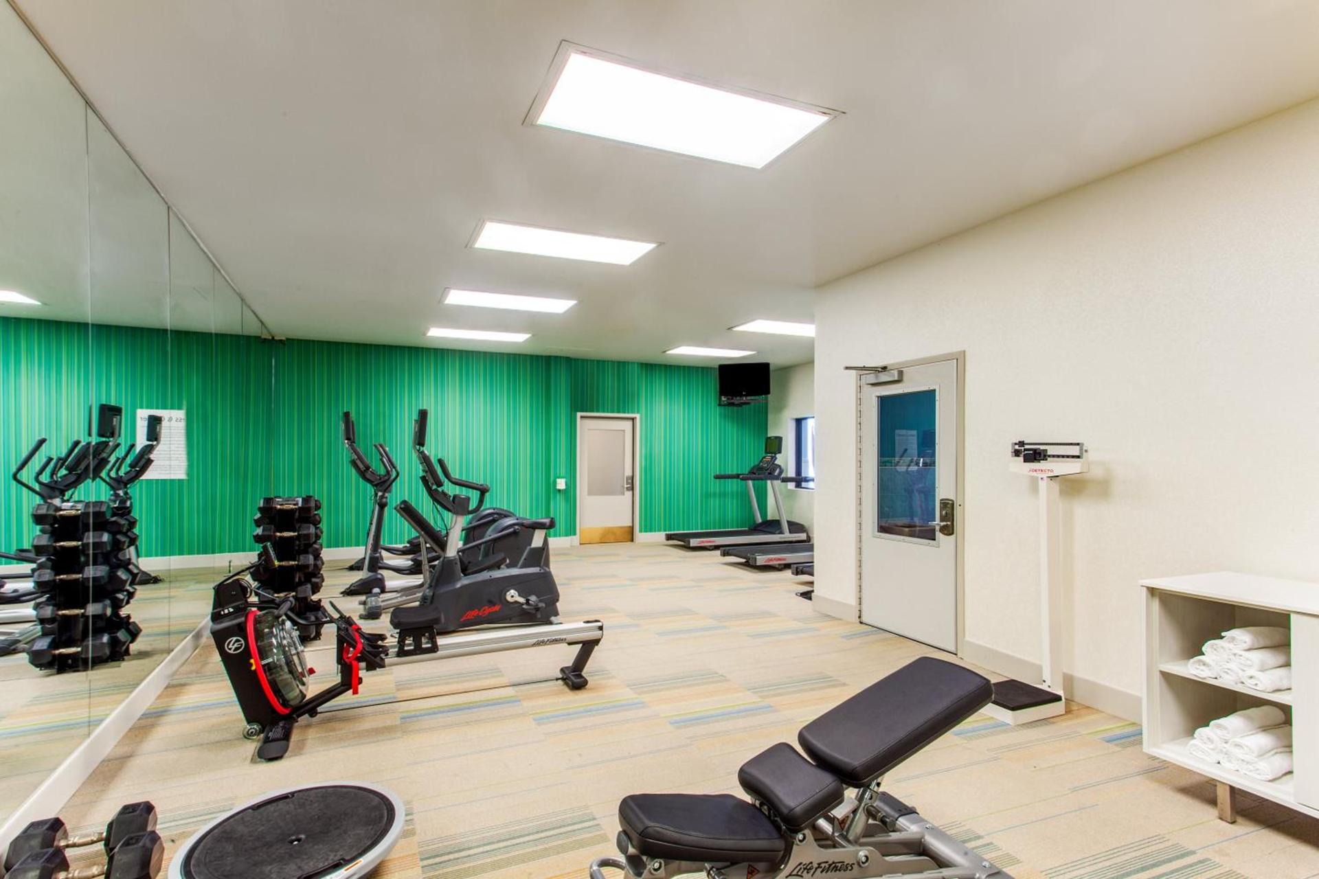 Holiday Inn Express Hauppauge-Long Island by IHG photo 61