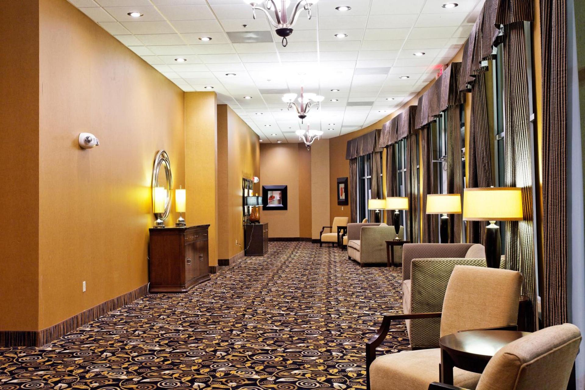 Holiday Inn Hotels Batesville by IHG photo 10