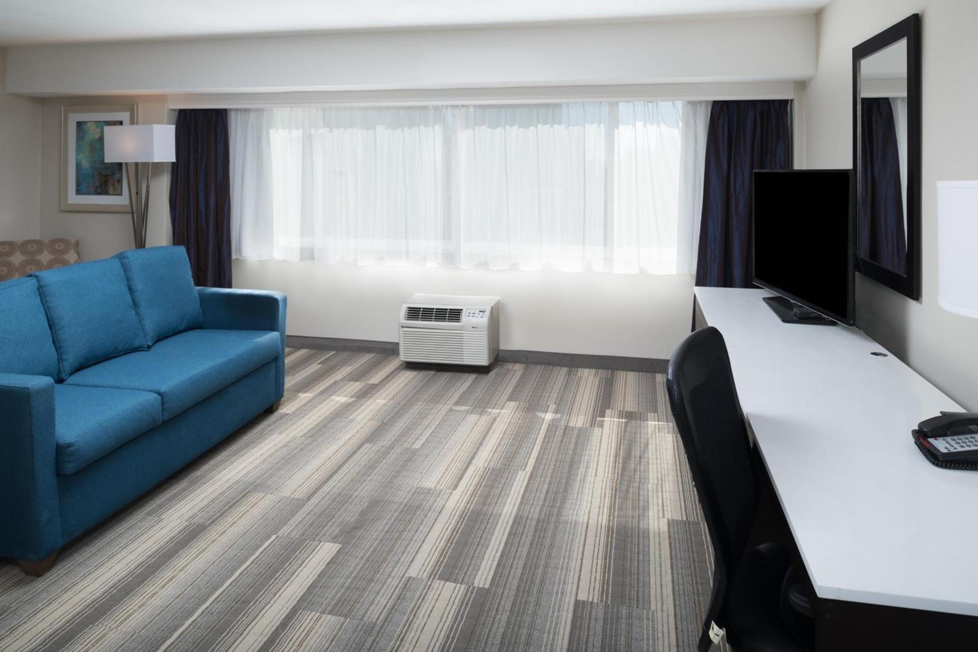Holiday Inn Express - Downtown San Diego by IHG photo 40