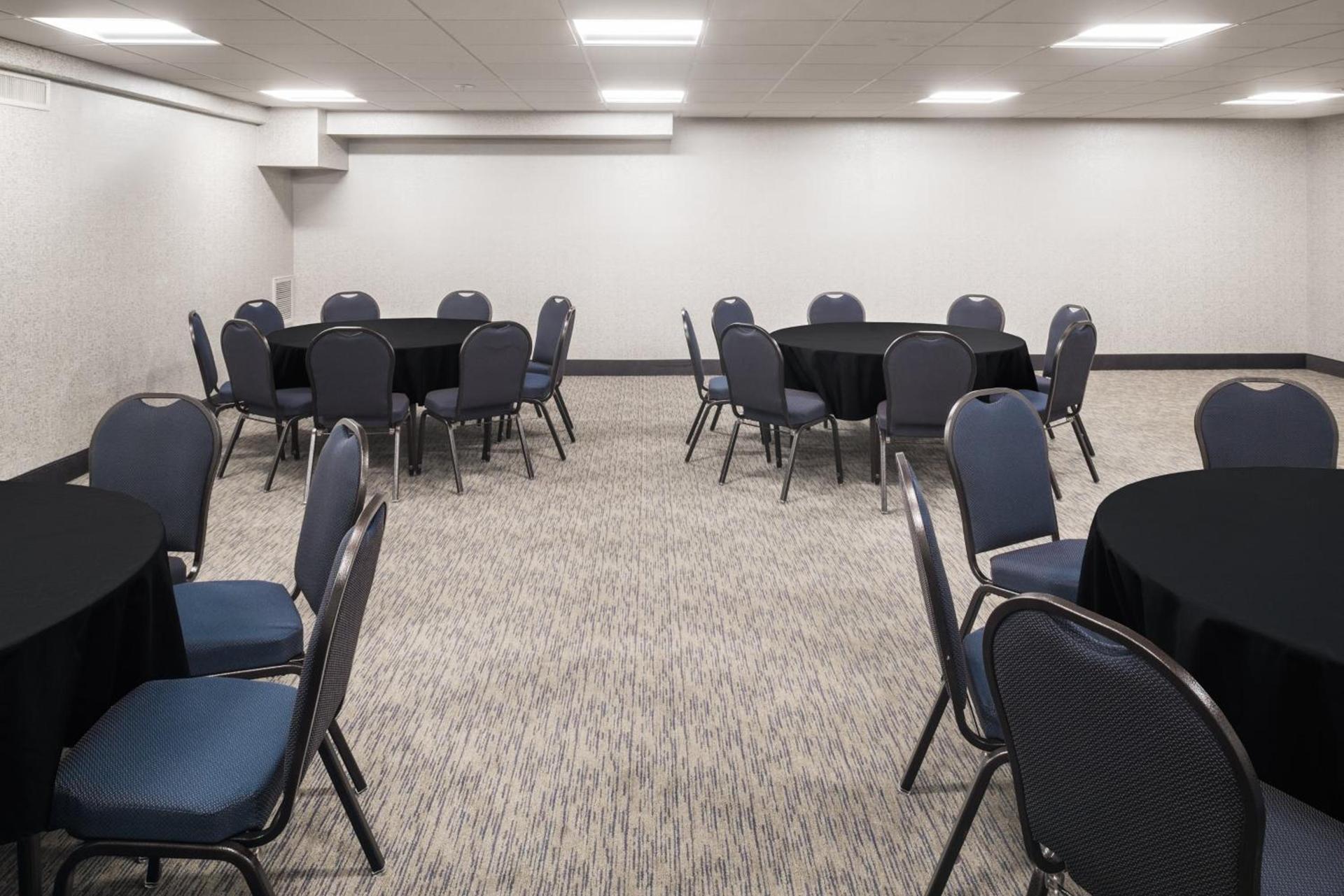 Holiday Inn Express - Downtown San Diego by IHG photo 48