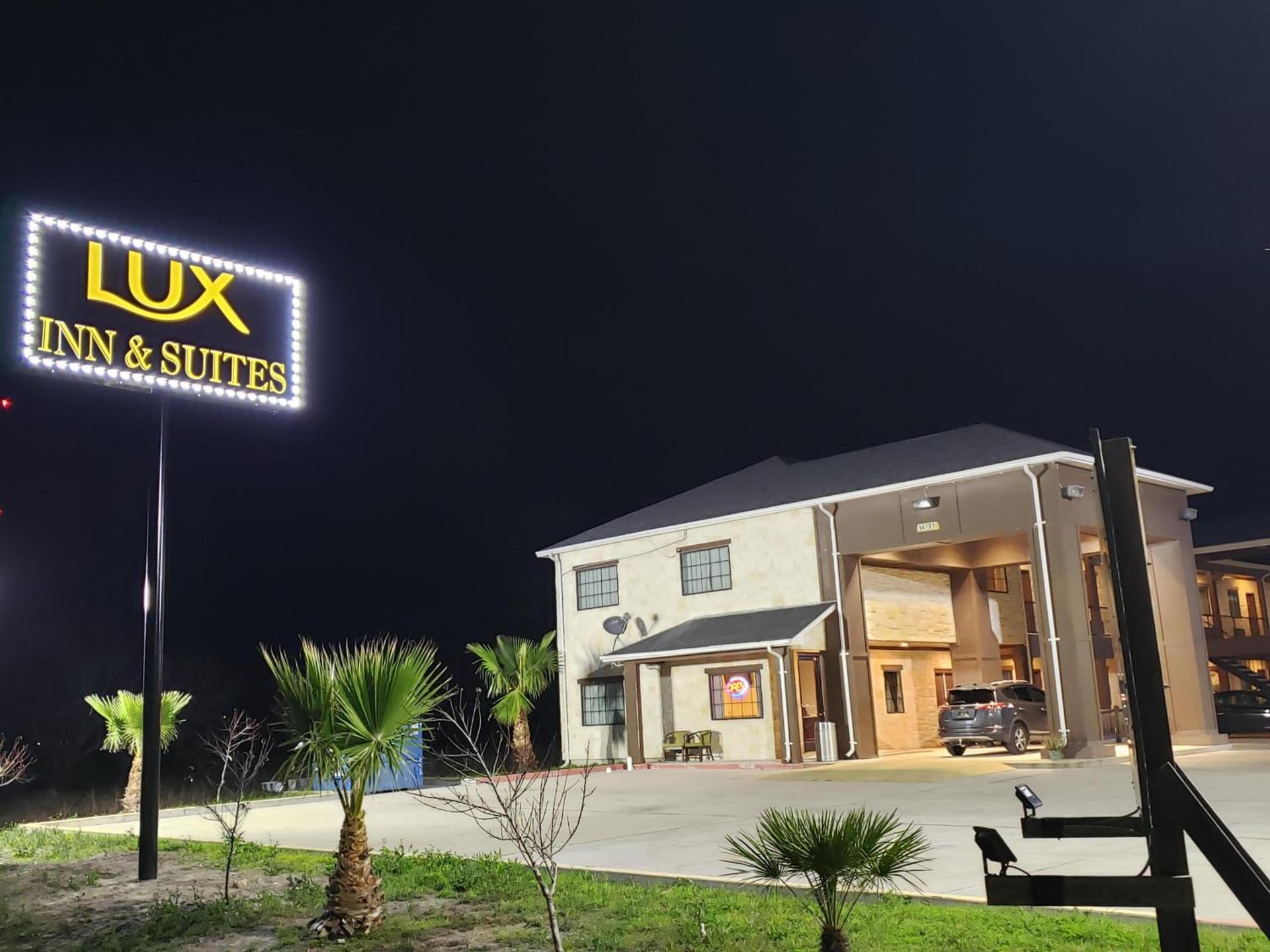 Lux Inn and Suites photo 14