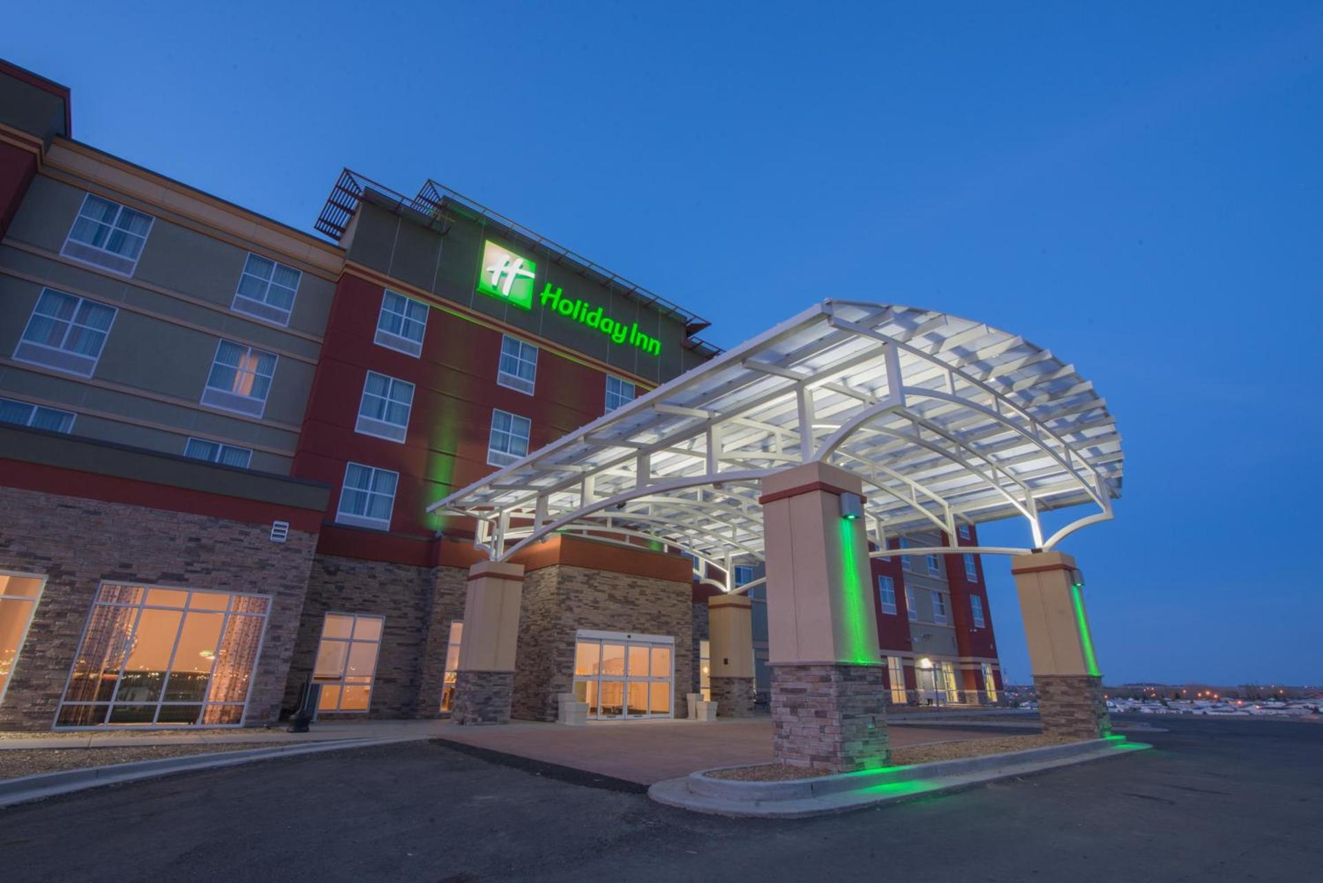 Holiday Inn Bismarck by IHG photo 1