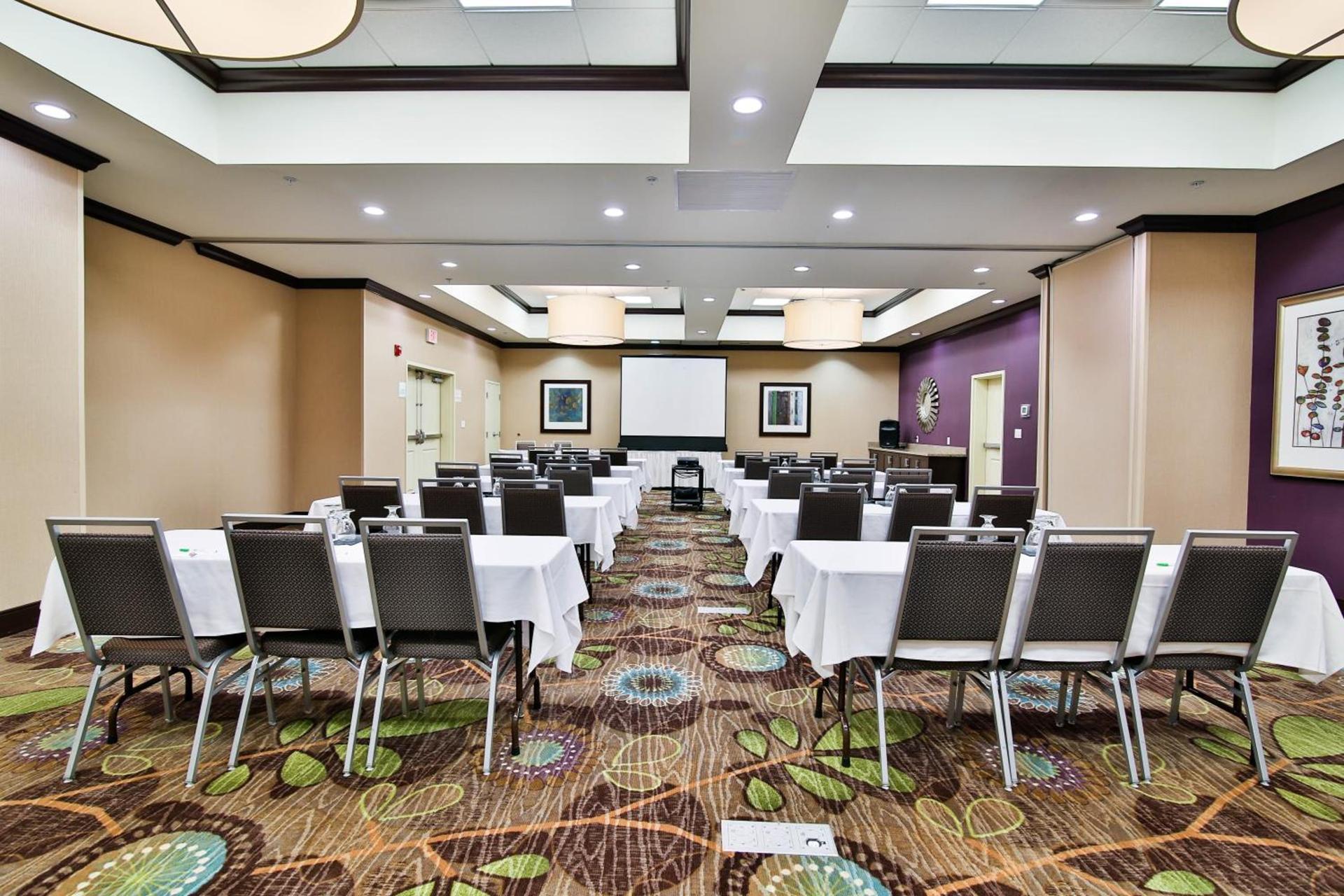 Holiday Inn Bismarck by IHG photo 60