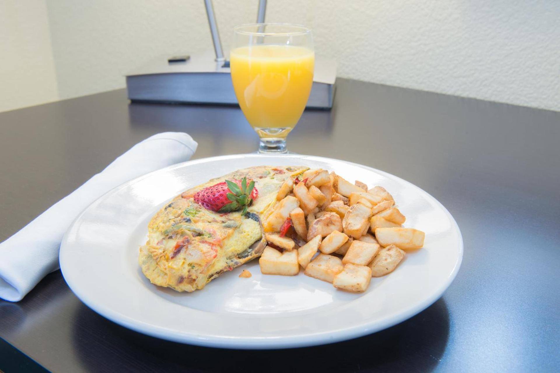 Holiday Inn Bismarck by IHG photo 43
