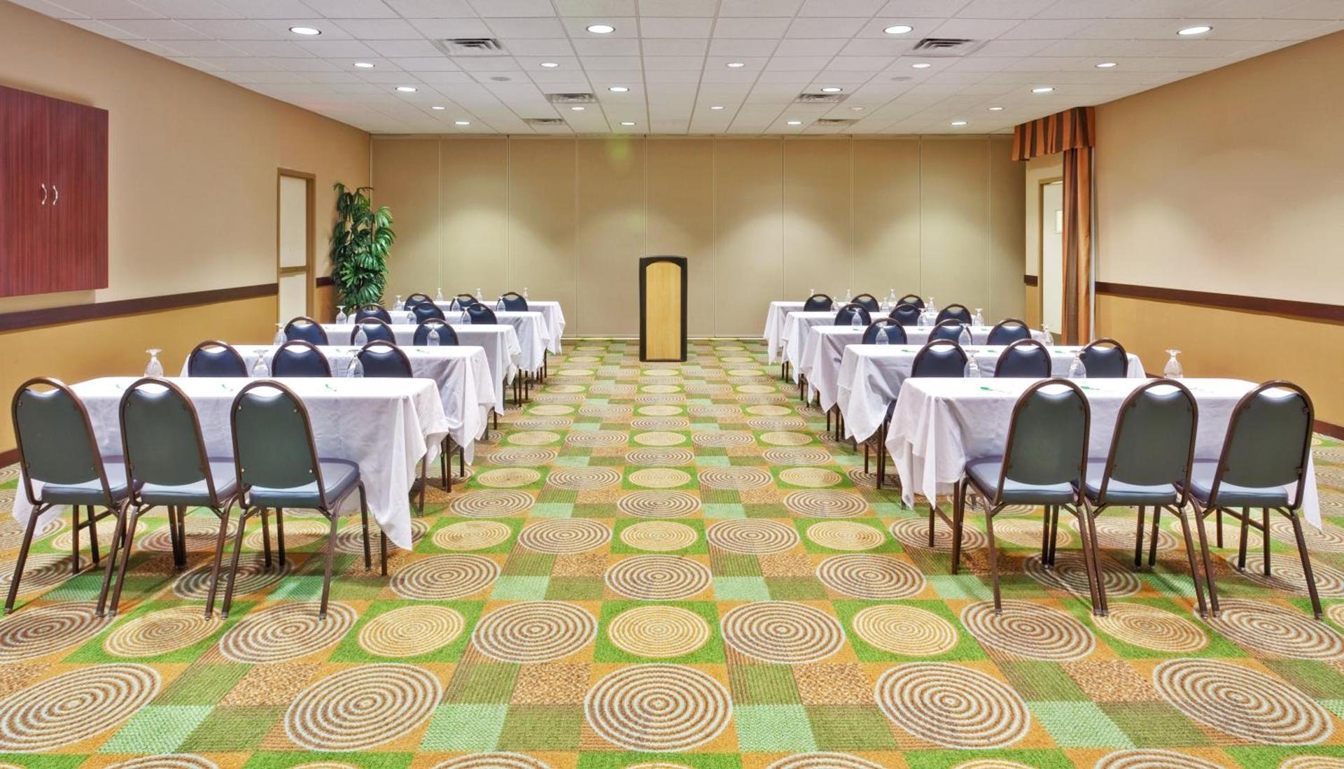 Holiday Inn Bloomington-University Area by IHG photo 18