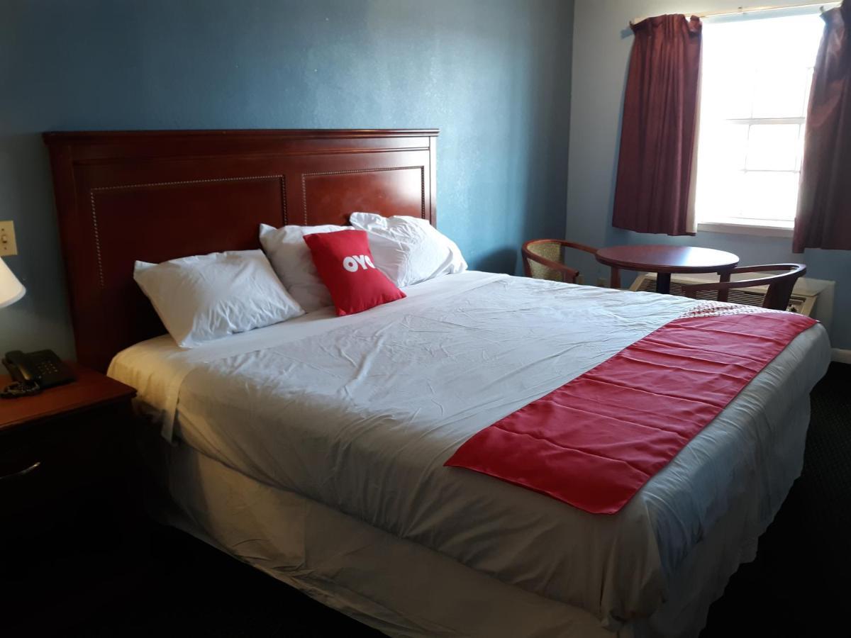 Rest Inn - Extended Stay, I-40 Airport, Wedding & Event Center photo 4
