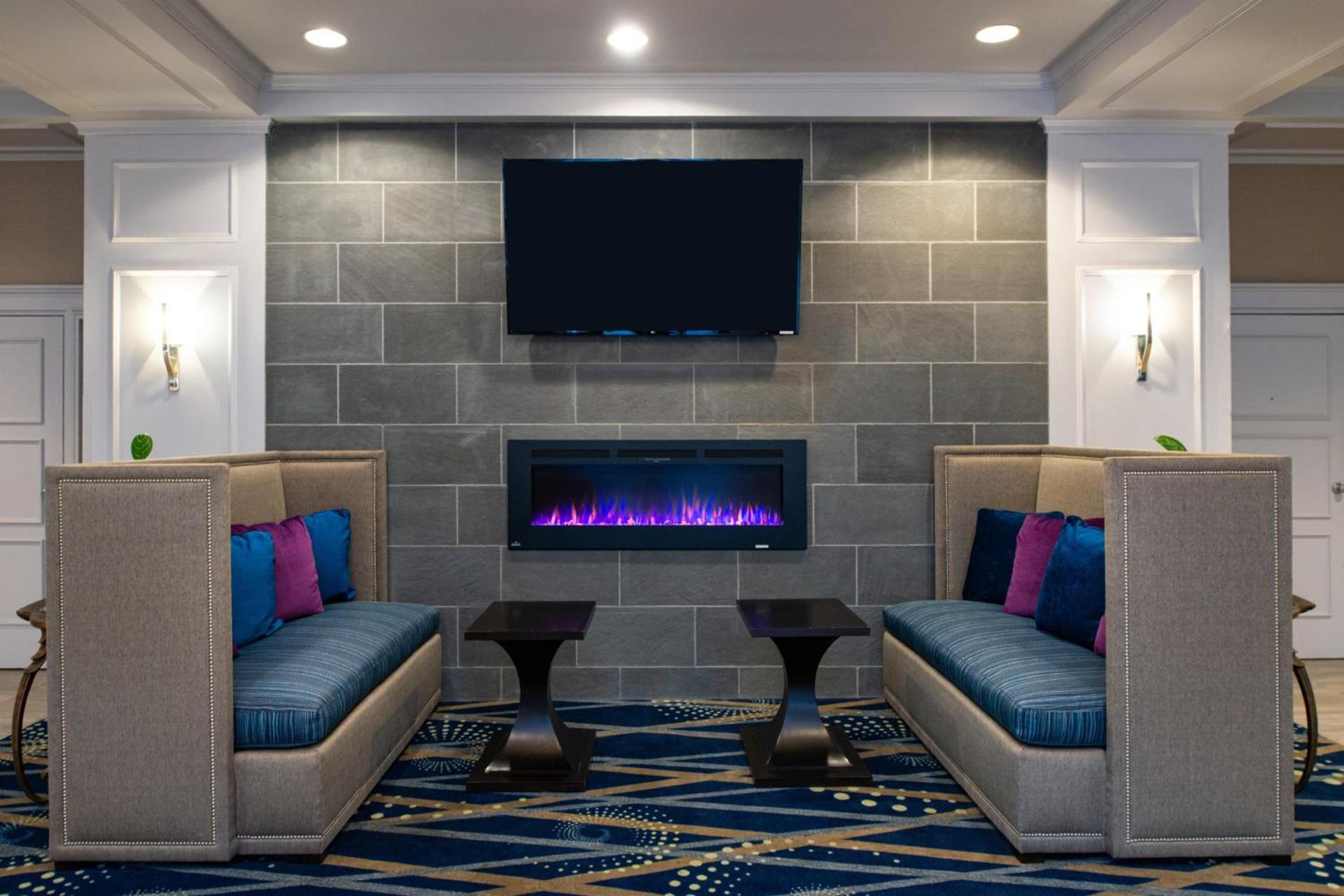 Doubletree By Hilton Concord Downtown photo 46