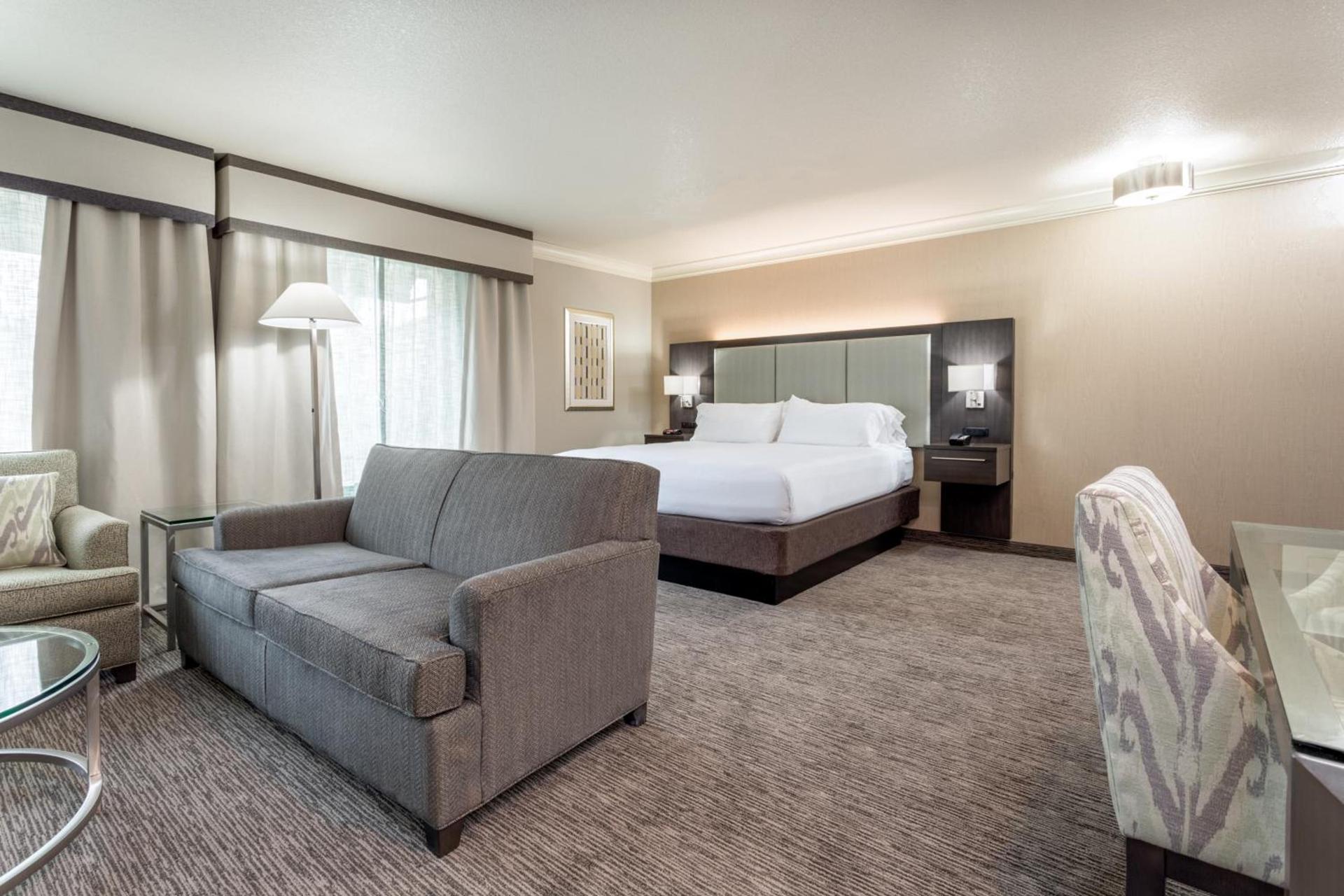 Holiday Inn Auburn by IHG photo 33