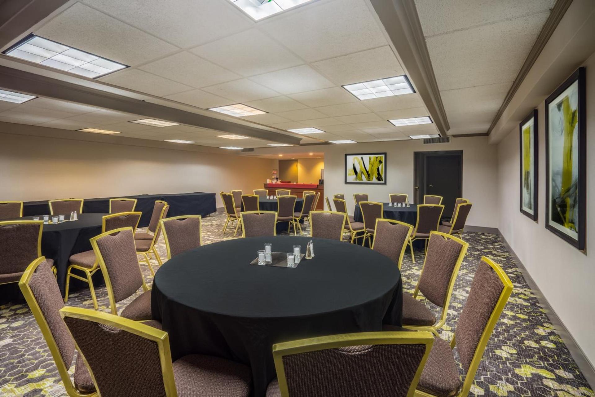 enVision Hotel & Conference Center Mansfield-Foxboro photo 12