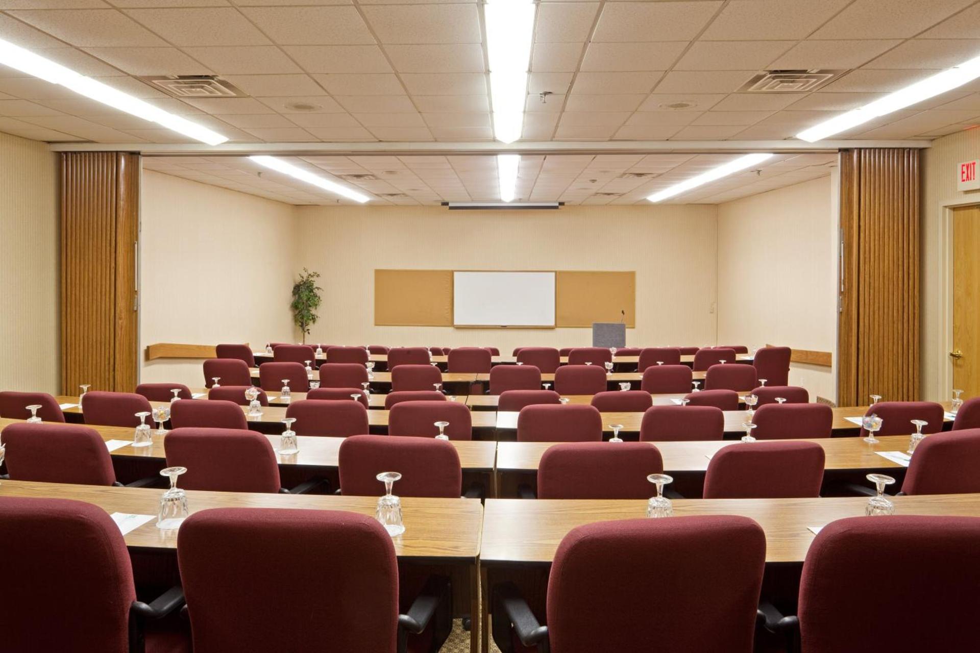 enVision Hotel & Conference Center Mansfield-Foxboro photo 14