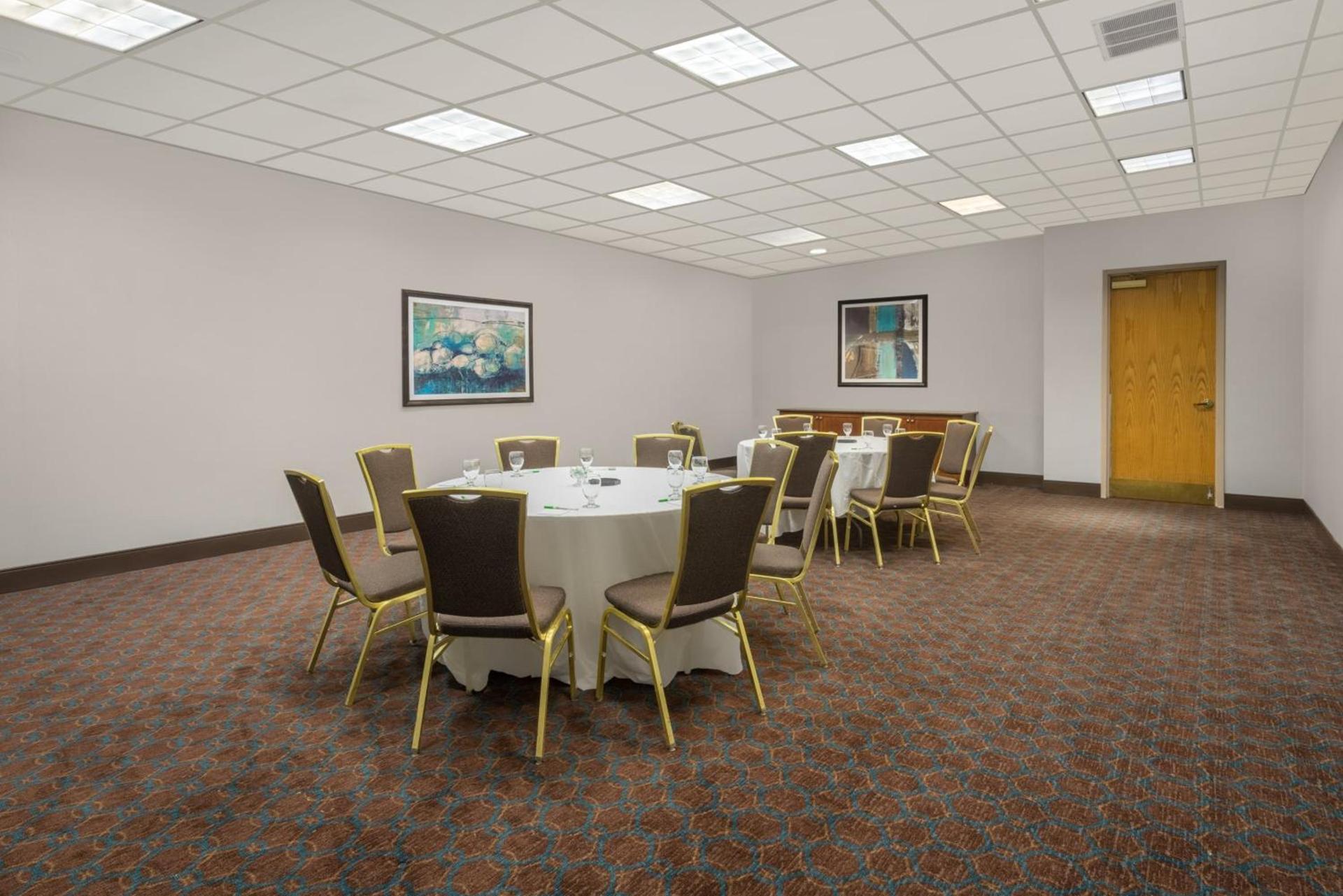 enVision Hotel & Conference Center Mansfield-Foxboro photo 18