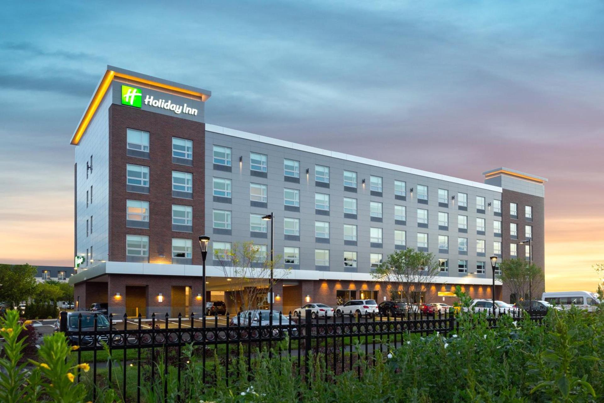 Holiday Inn Boston Logan Airport - Chelsea by IHG — hotel in Chelsea