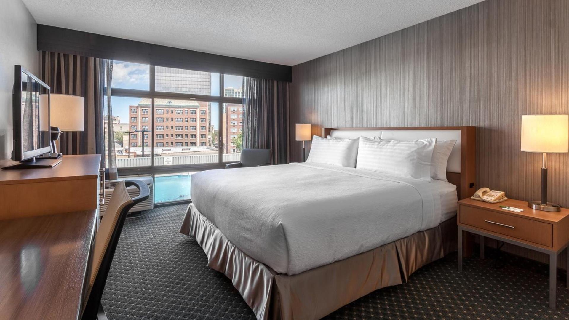 Holiday Inn Chicago North-Evanston by IHG photo 25