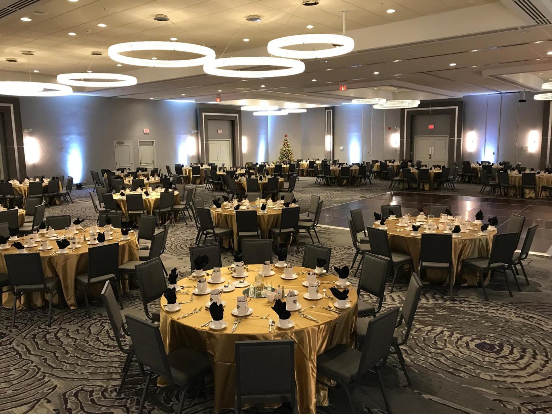 Holiday Inn Chicago Nw Crystal Lk Conv Ctr by IHG photo 26