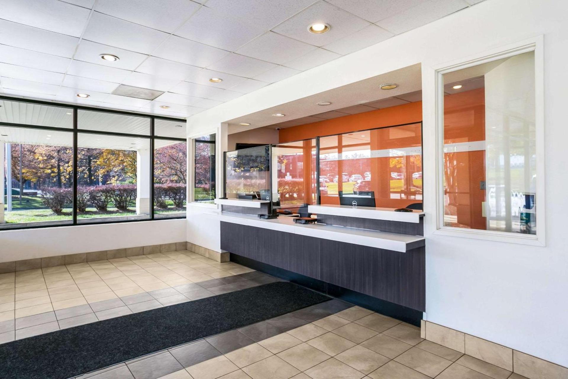 Rodeway Inn Baltimore - Inner Harbor South photo 4