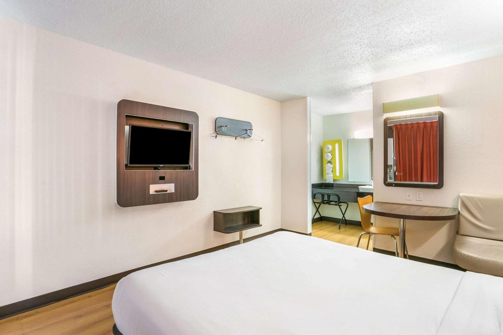 Rodeway Inn Baltimore - Inner Harbor South photo 19