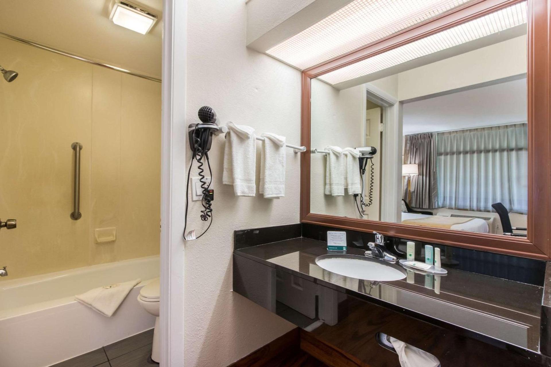 Quality Inn Boca Raton University Area photo 24