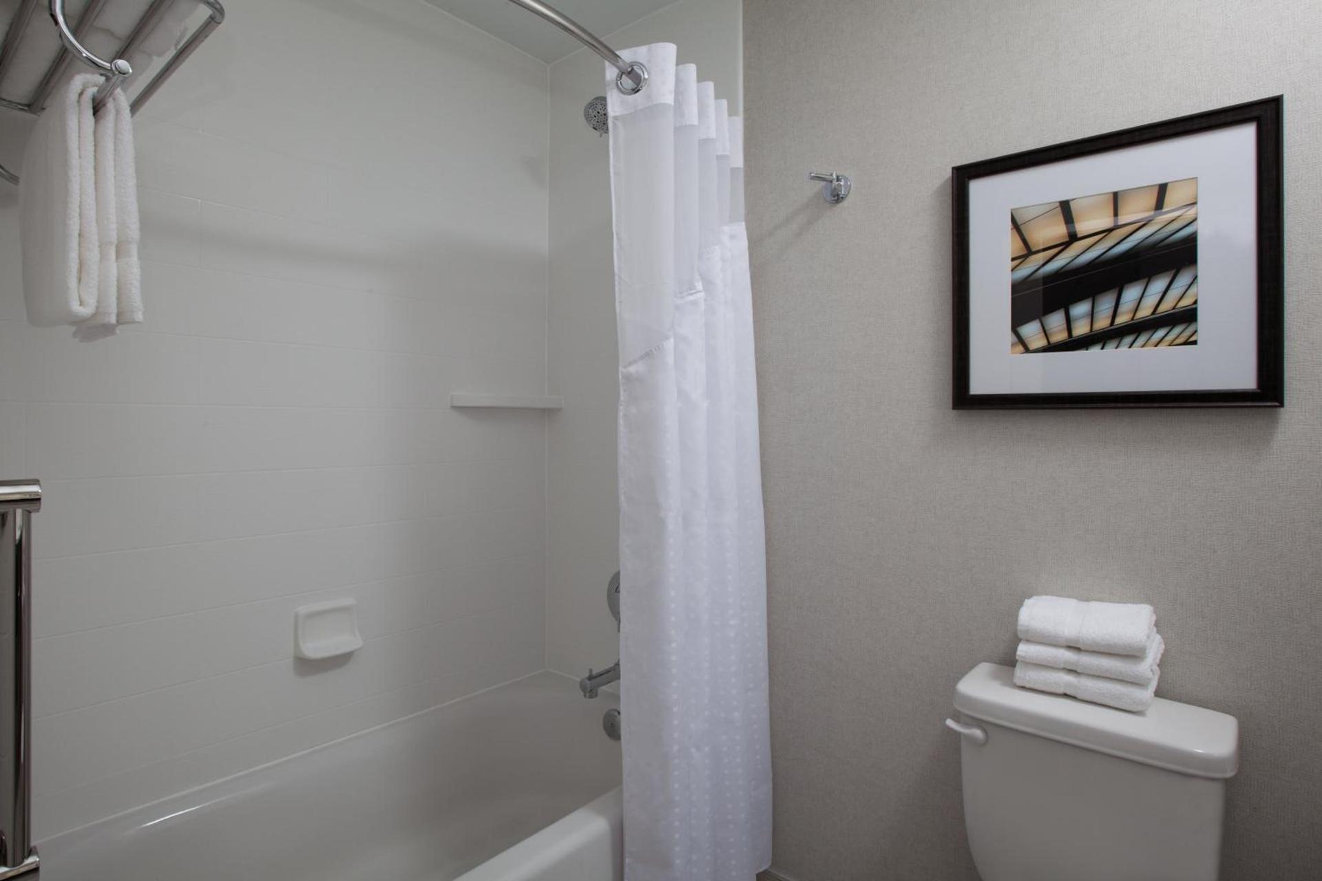 Holiday Inn Cleveland Clinic by IHG photo 20