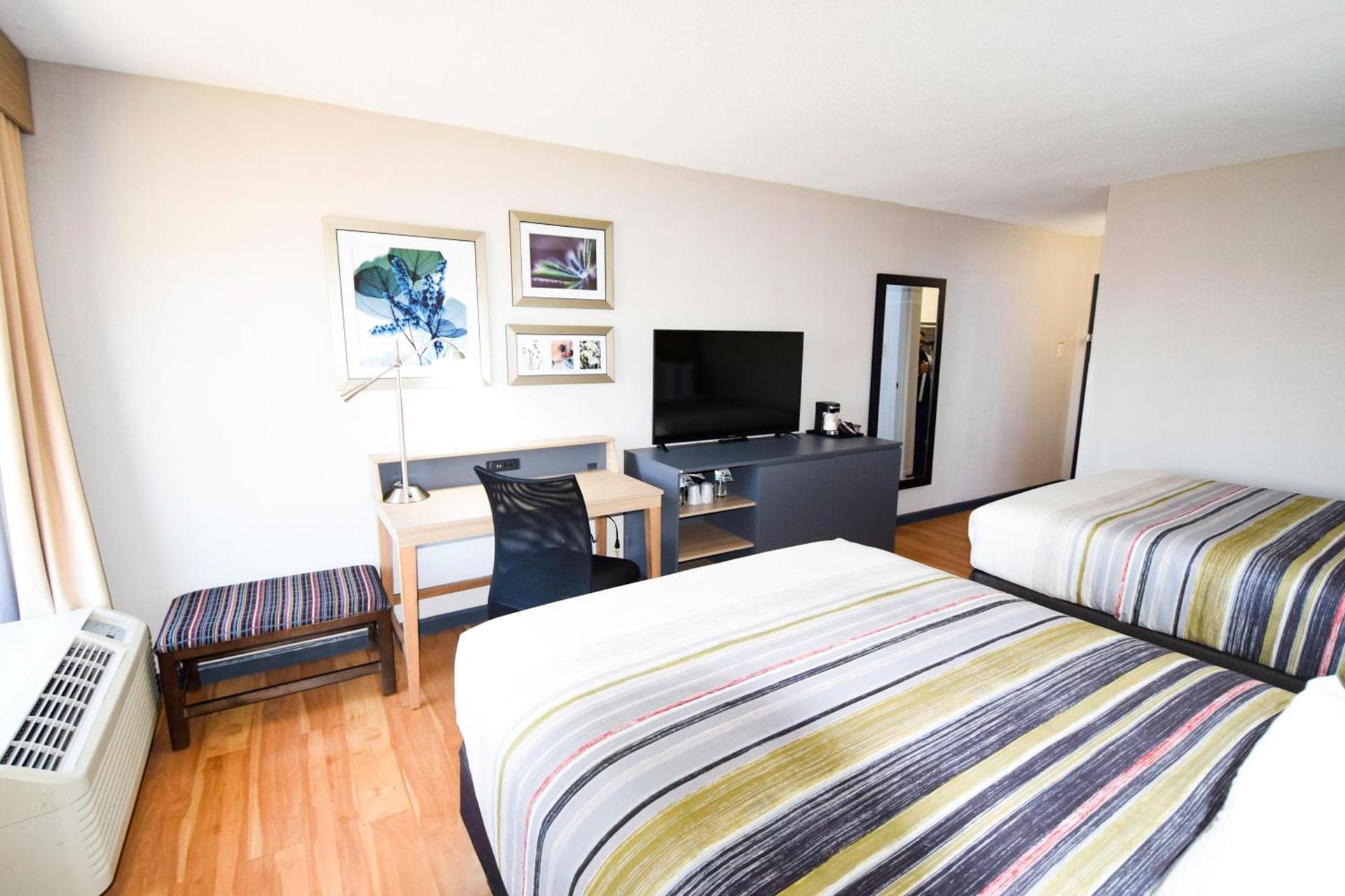 Country Inn & Suites by Radisson, North Little Rock, AR photo 26