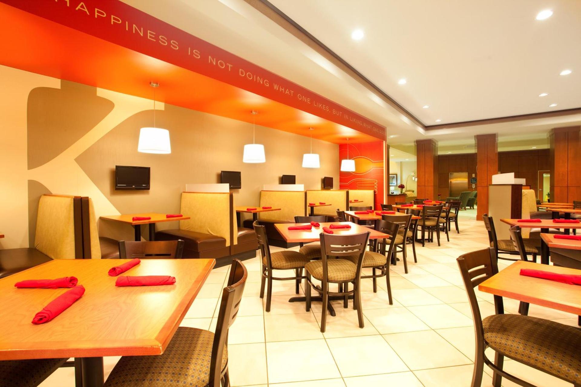 Holiday Inn Aurora North - Naperville by IHG photo 16