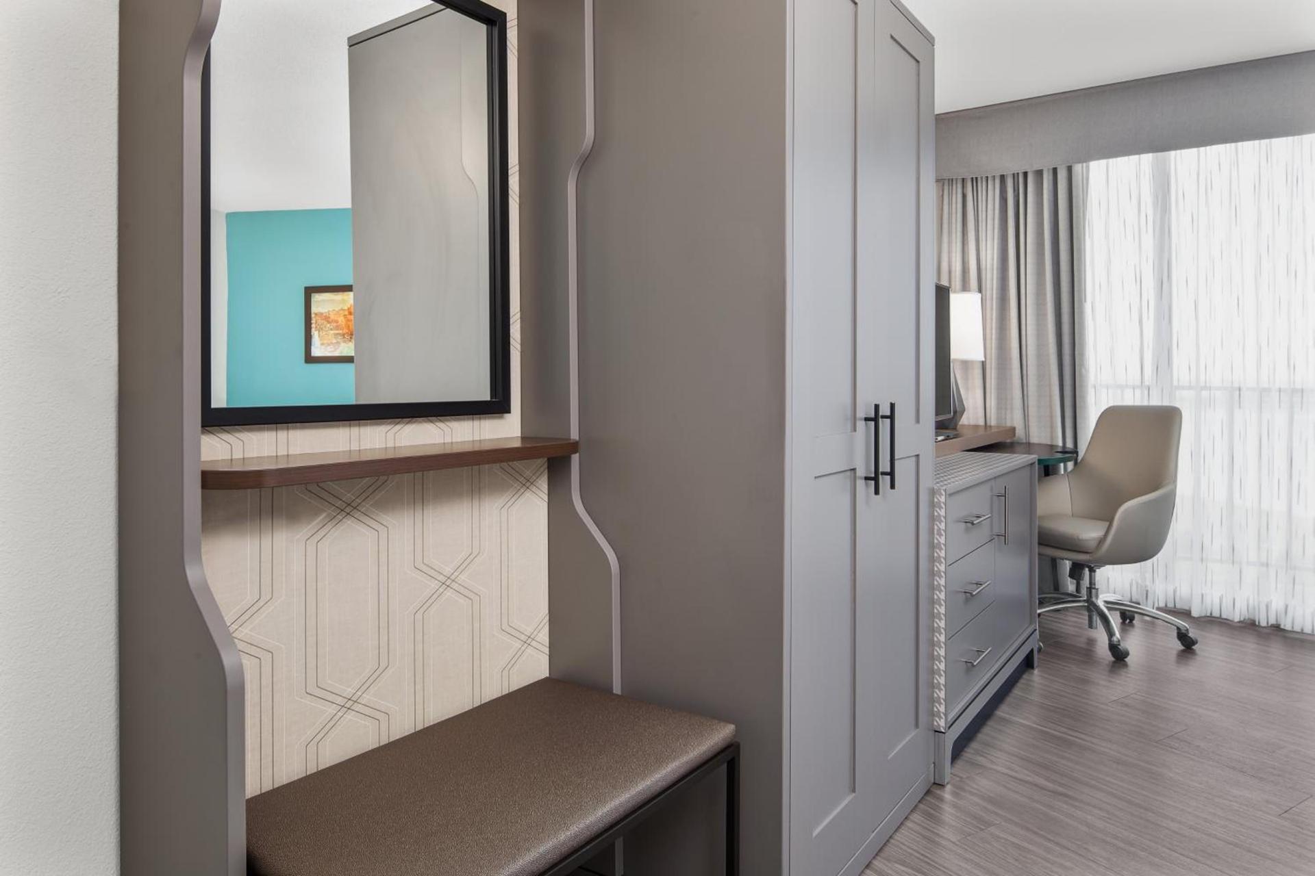 Holiday Inn Charleston-Riverview by IHG photo 15