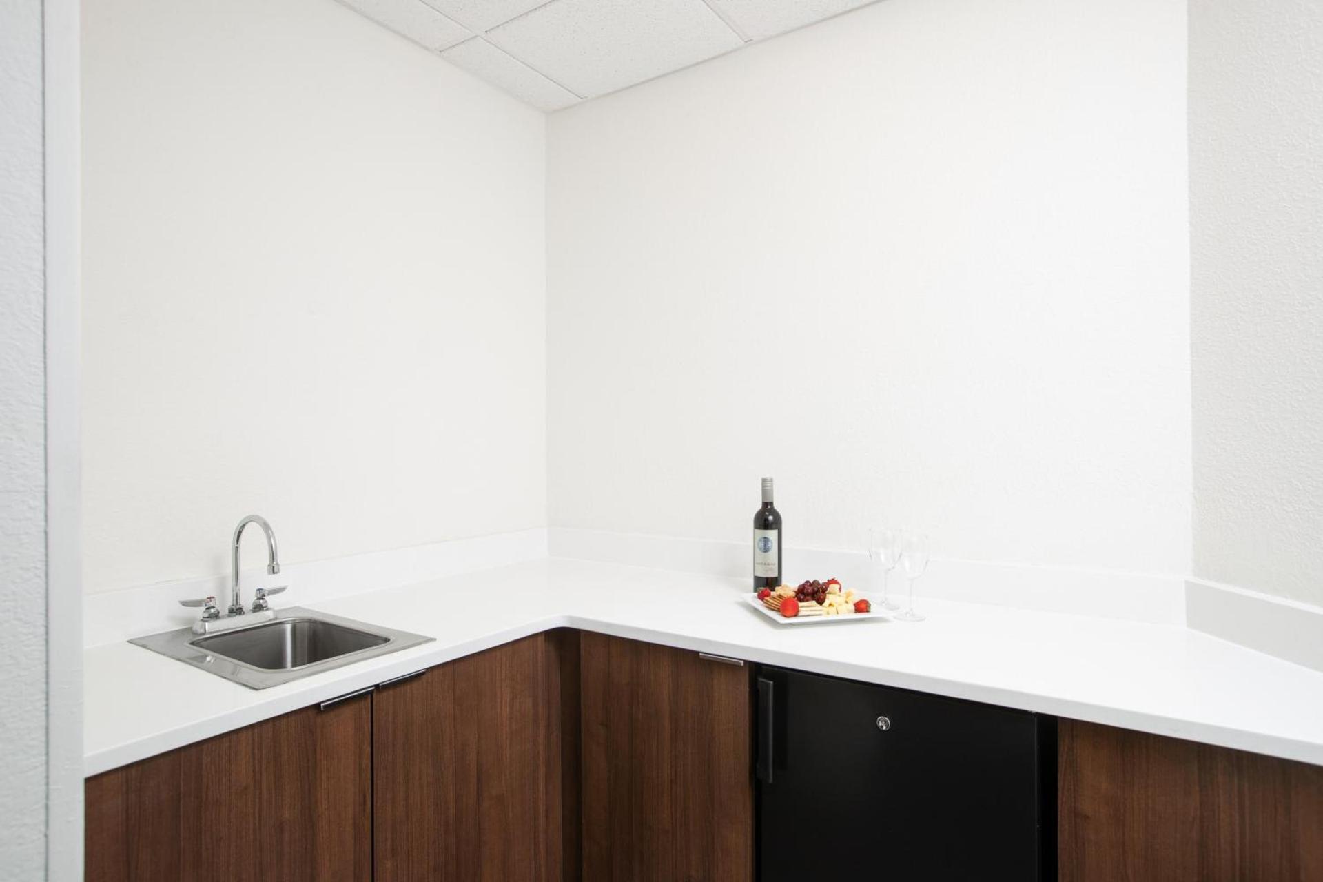 Holiday Inn Charleston-Riverview by IHG photo 30