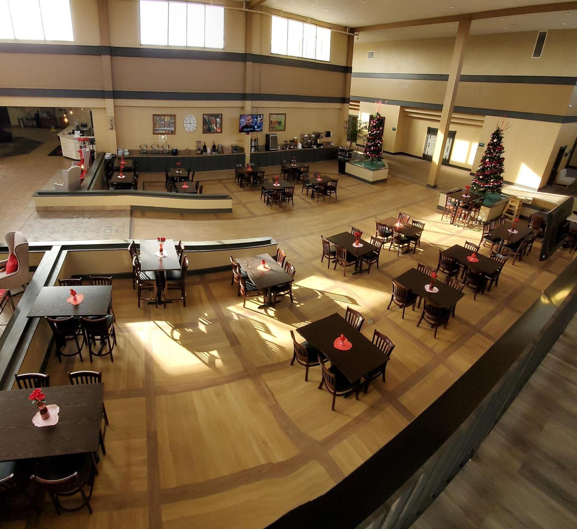 Ramada by Wyndham North Platte photo 11