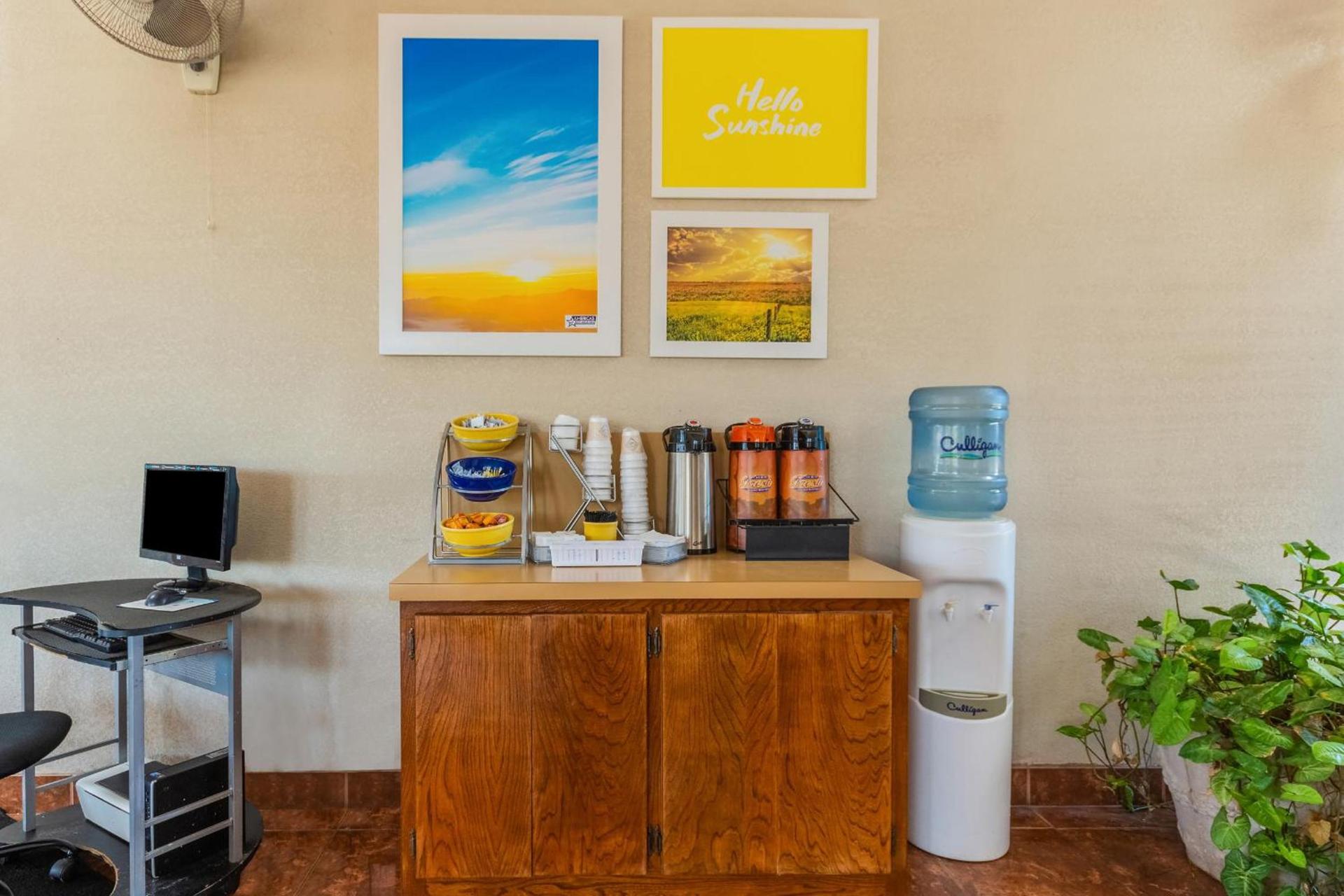 Americas Best Value Inn of Elk City photo 26