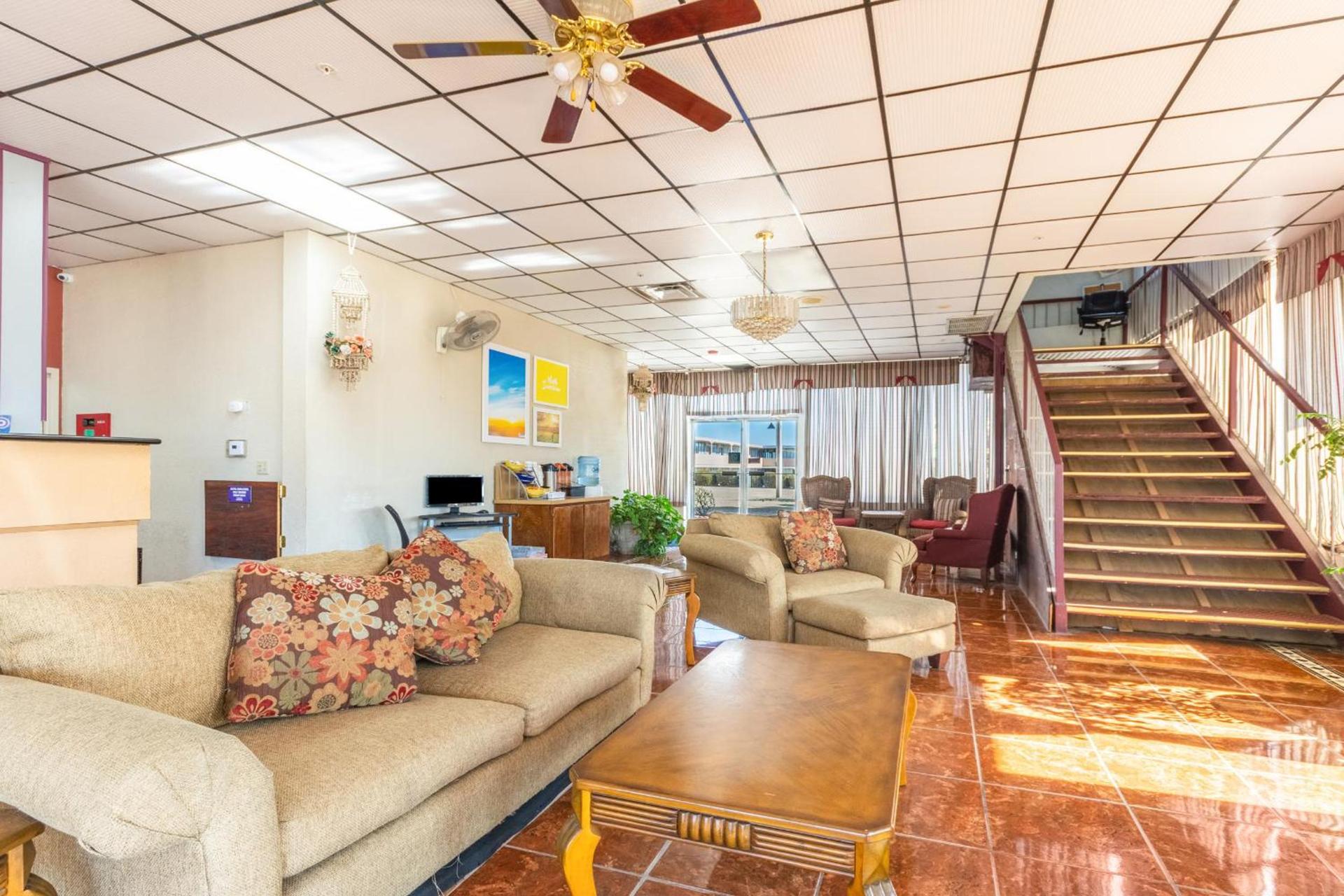 Americas Best Value Inn of Elk City photo 25
