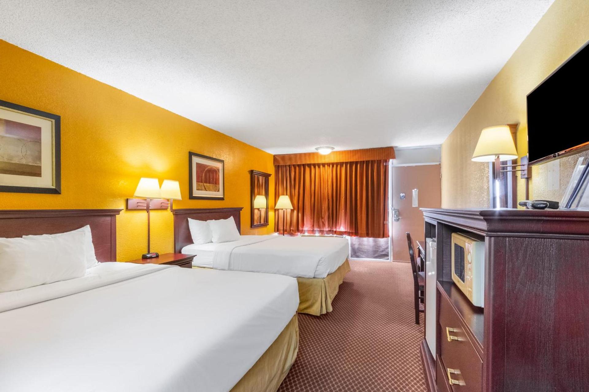 Americas Best Value Inn of Elk City photo 9
