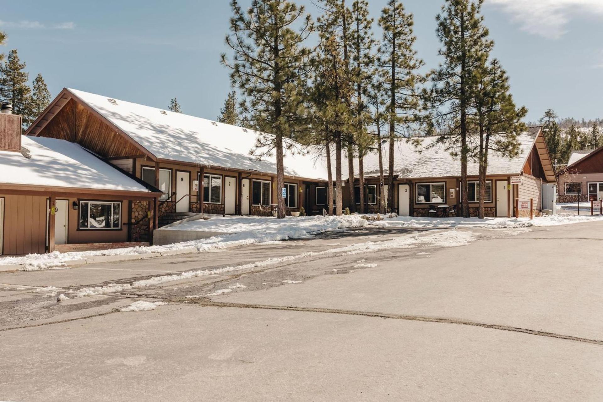 Vintage Lakeside Inn photo 8