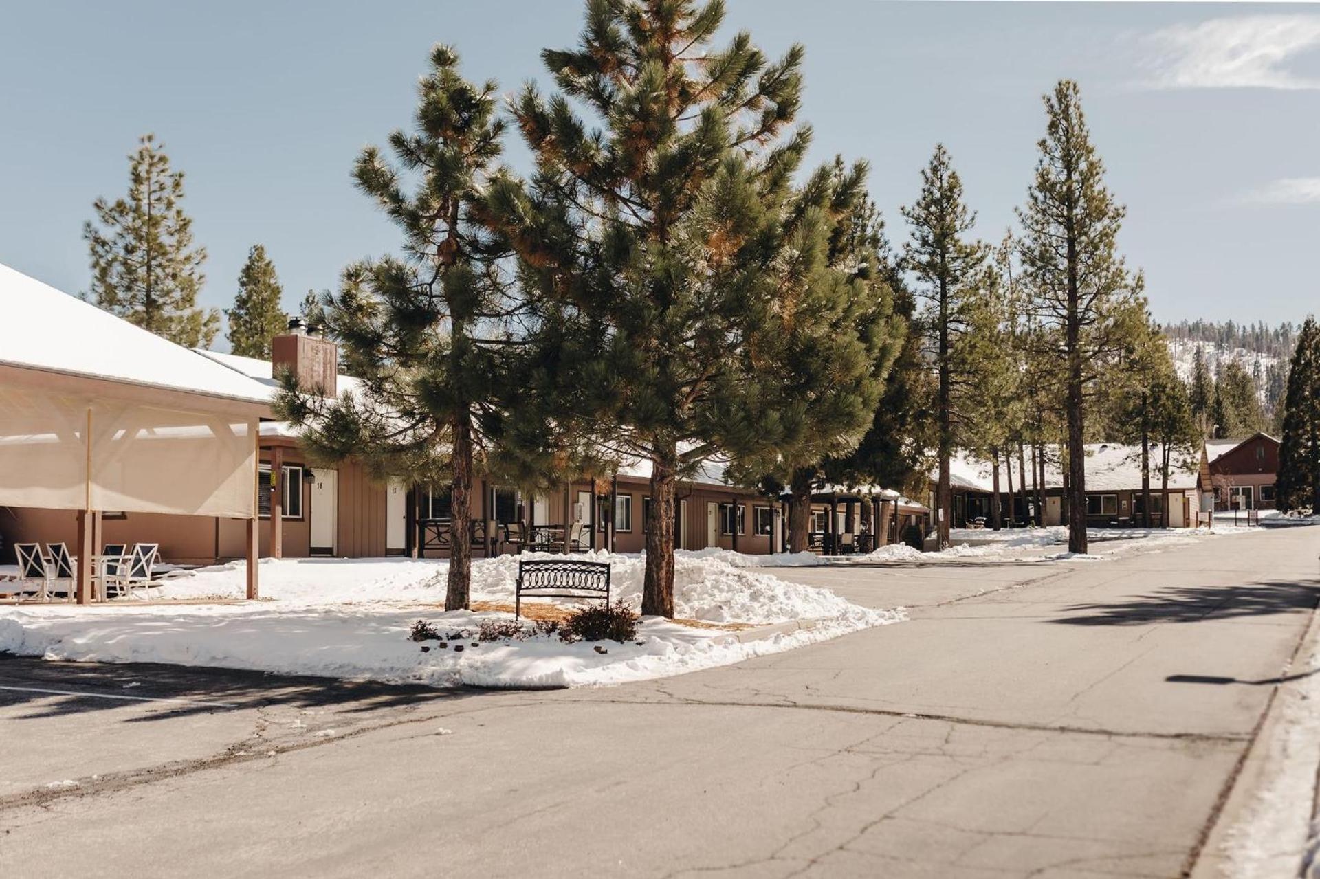 Vintage Lakeside Inn photo 4
