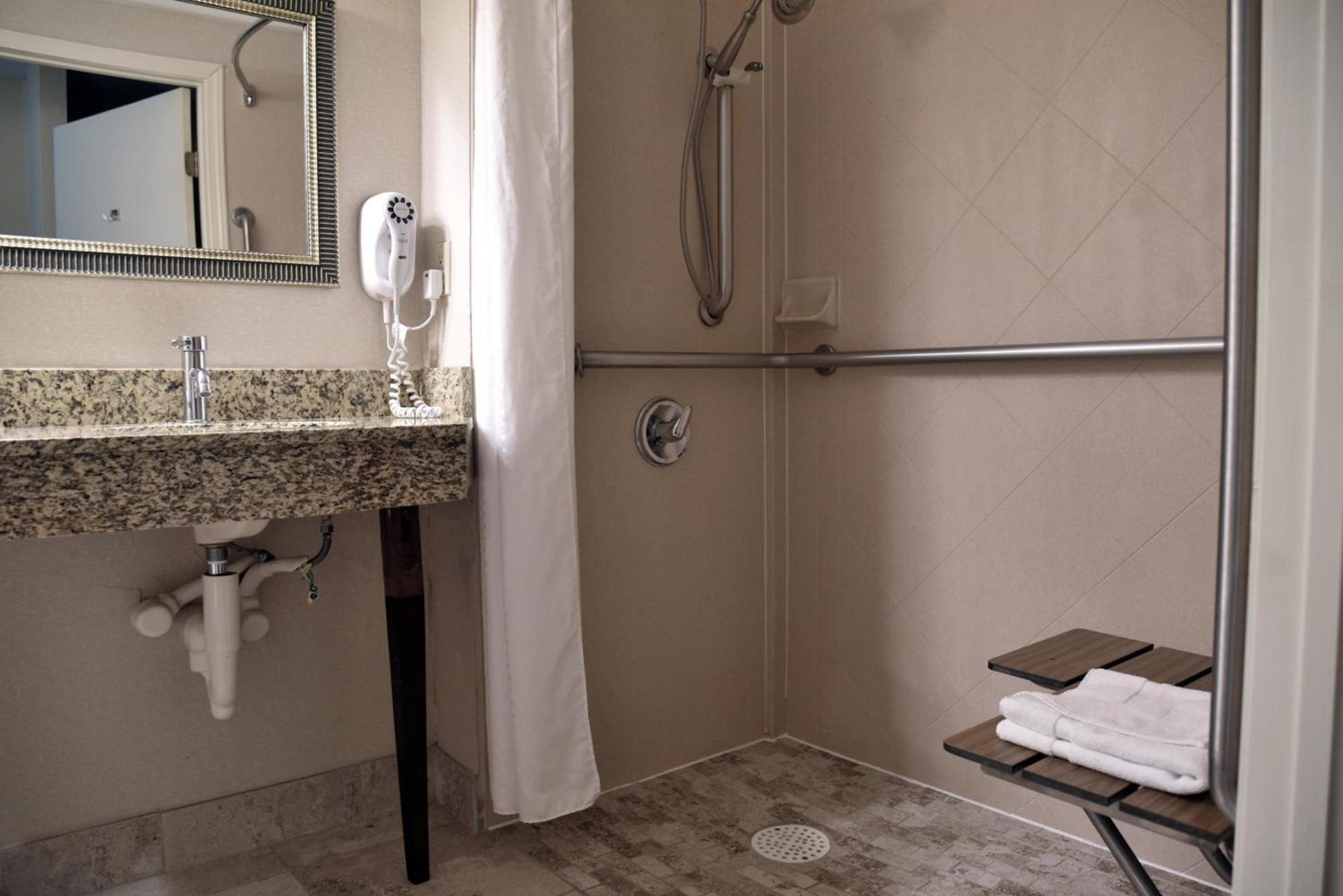 Spark By Hilton Akron Fairlawn photo 14