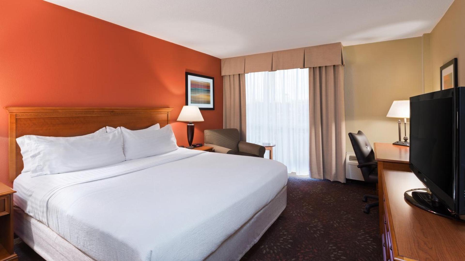 Holiday Inn Cincinnati-Riverfront by IHG photo 13