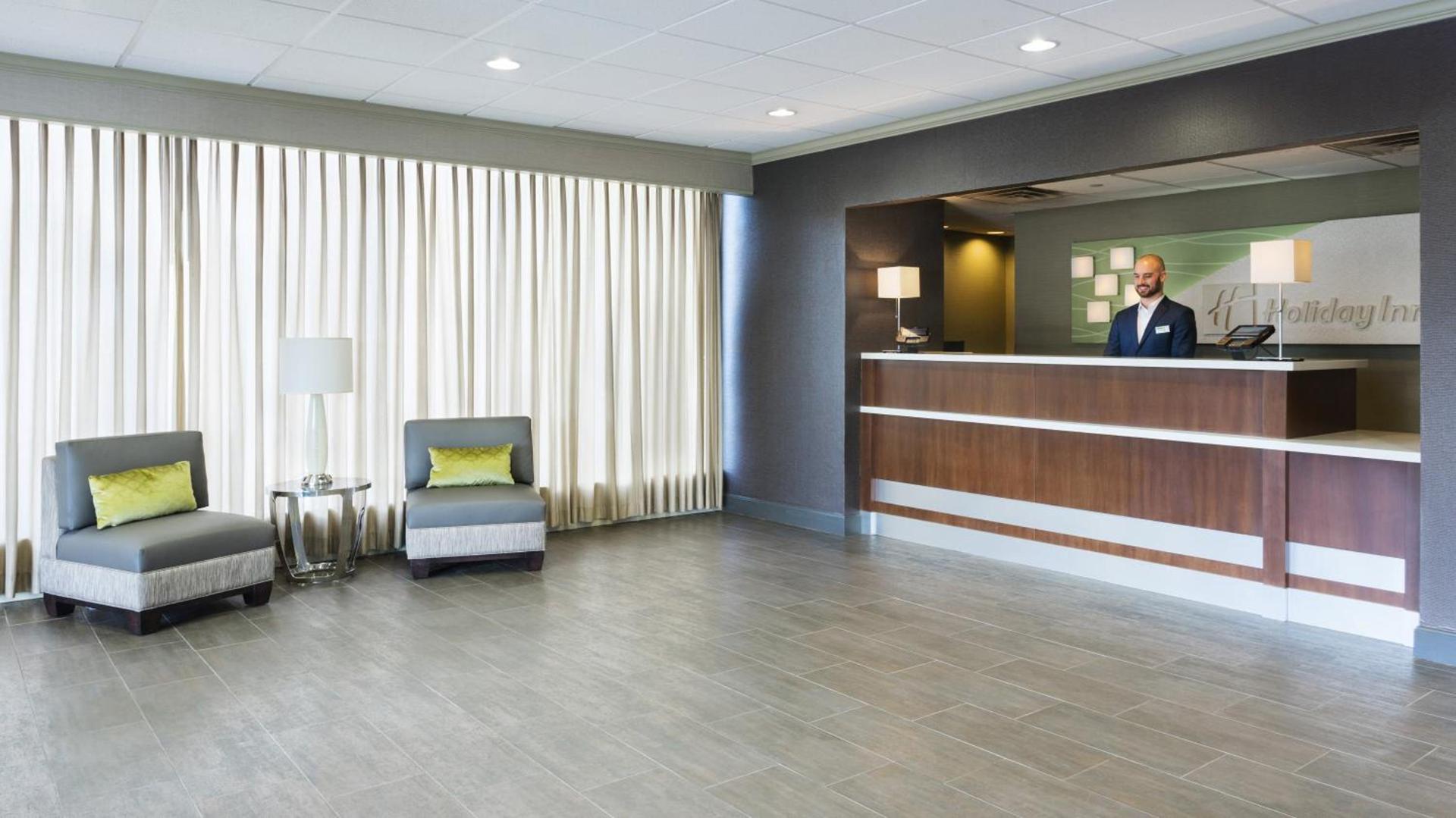 Holiday Inn Cincinnati-Riverfront by IHG photo 5