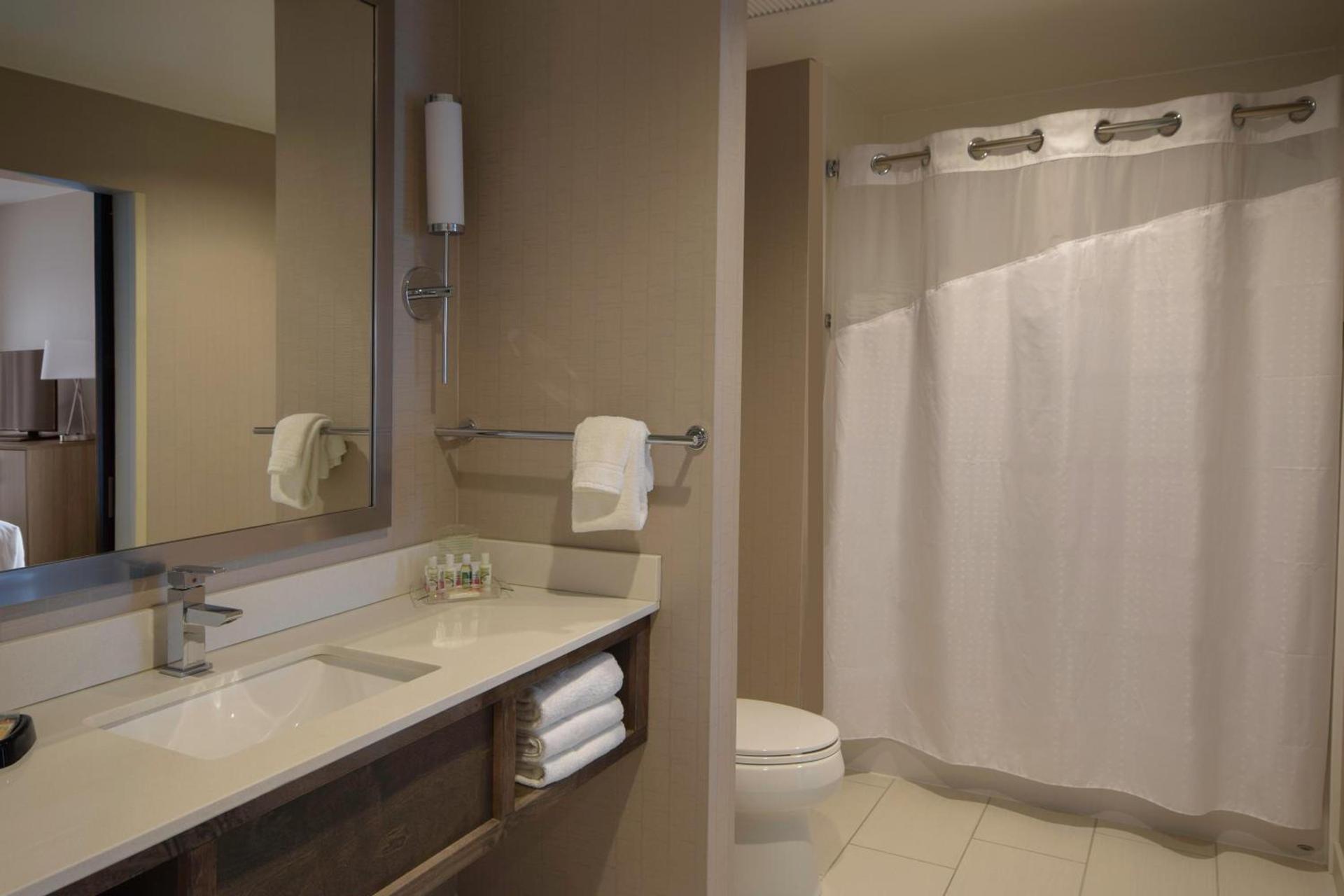 Holiday Inn Cincinnati North West Chester by IHG photo 37