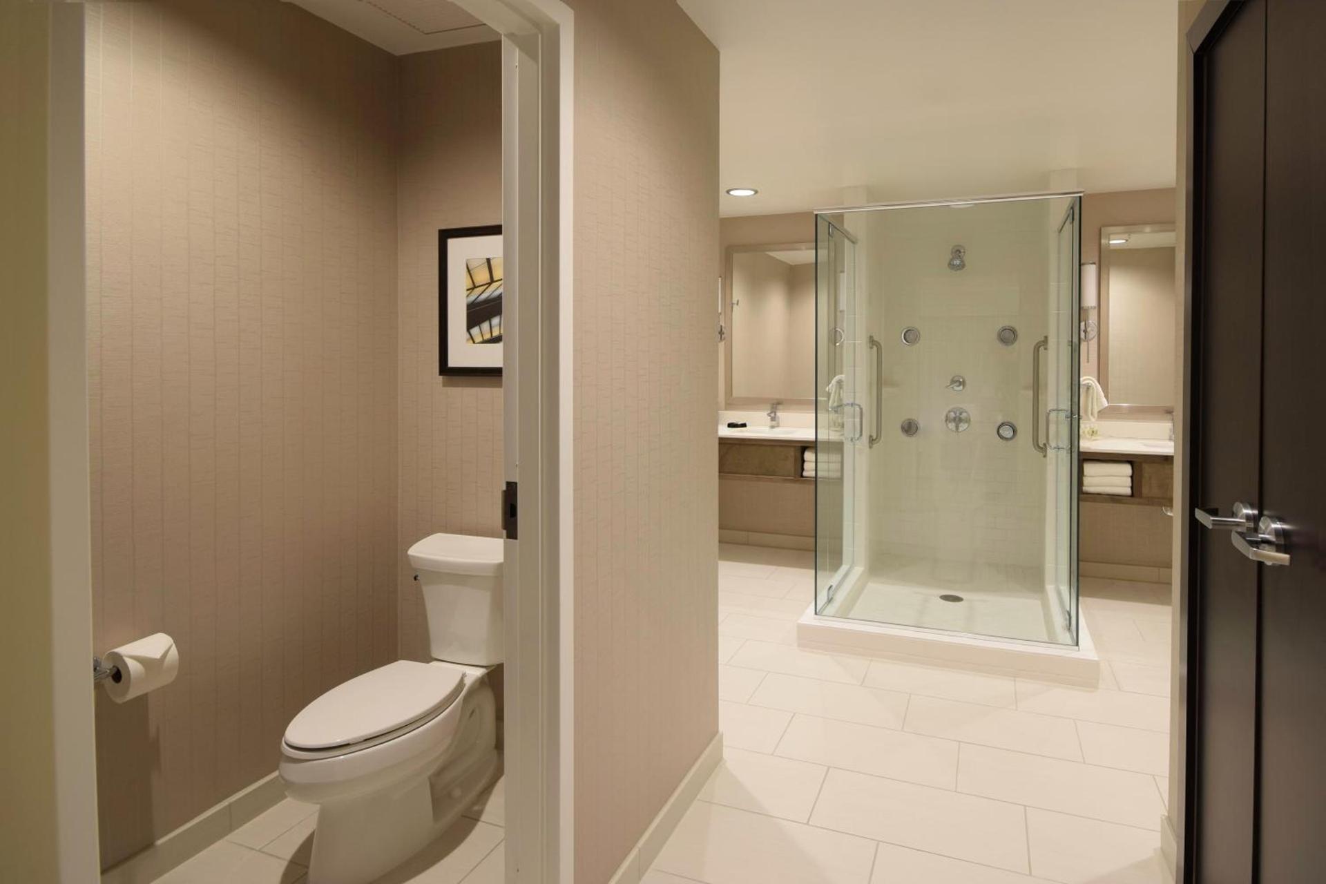 Holiday Inn Cincinnati North West Chester by IHG photo 48