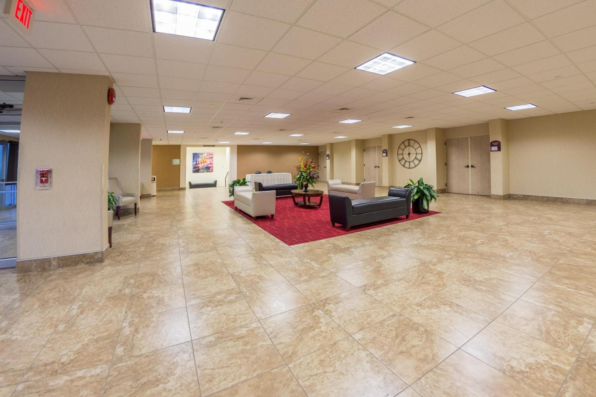 Holiday Inn Des Moines-Airport Conf Center by IHG photo 5