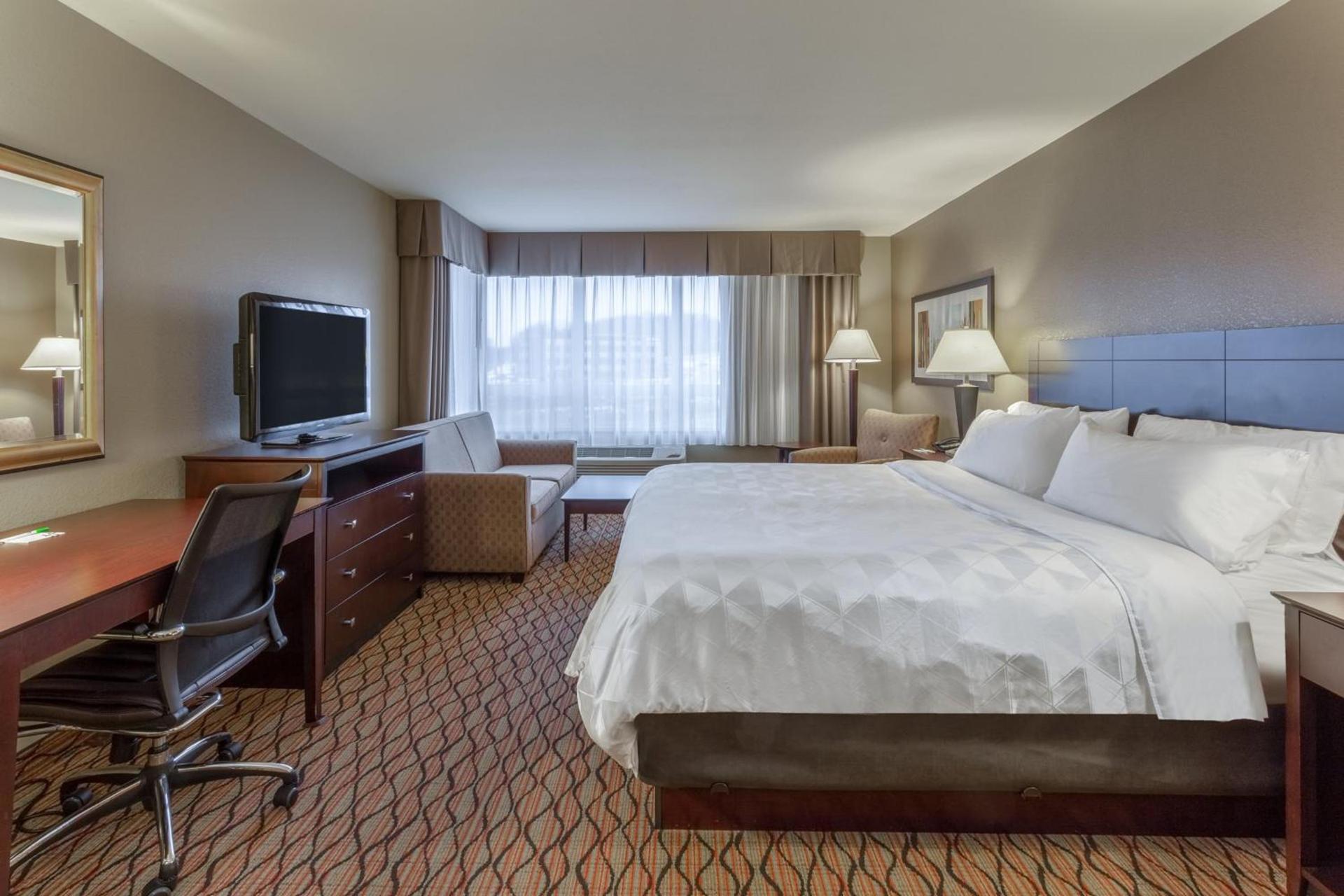 Holiday Inn Eau Claire South I-94 by IHG photo 61