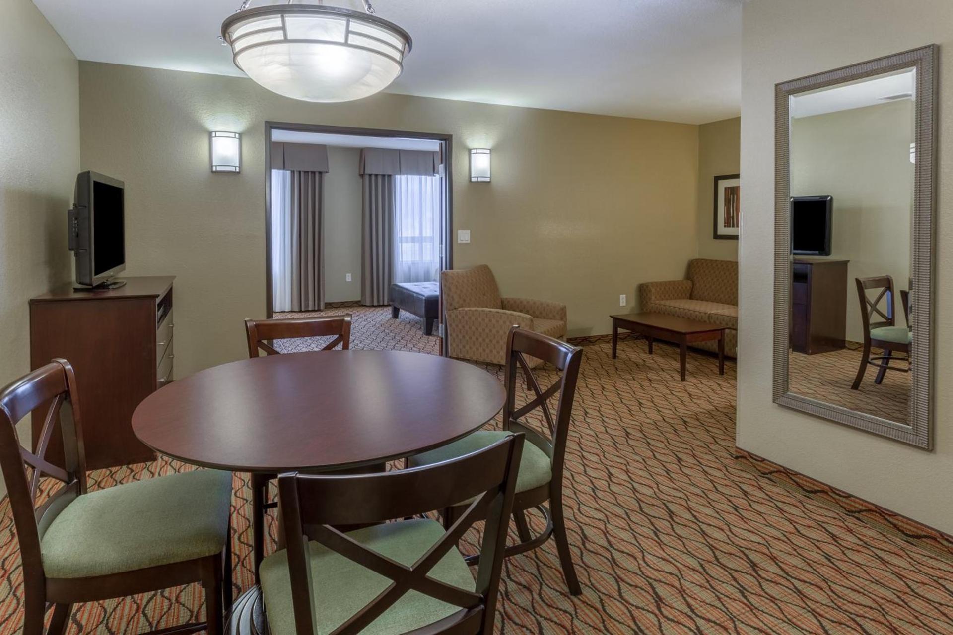 Holiday Inn Eau Claire South I-94 by IHG photo 53